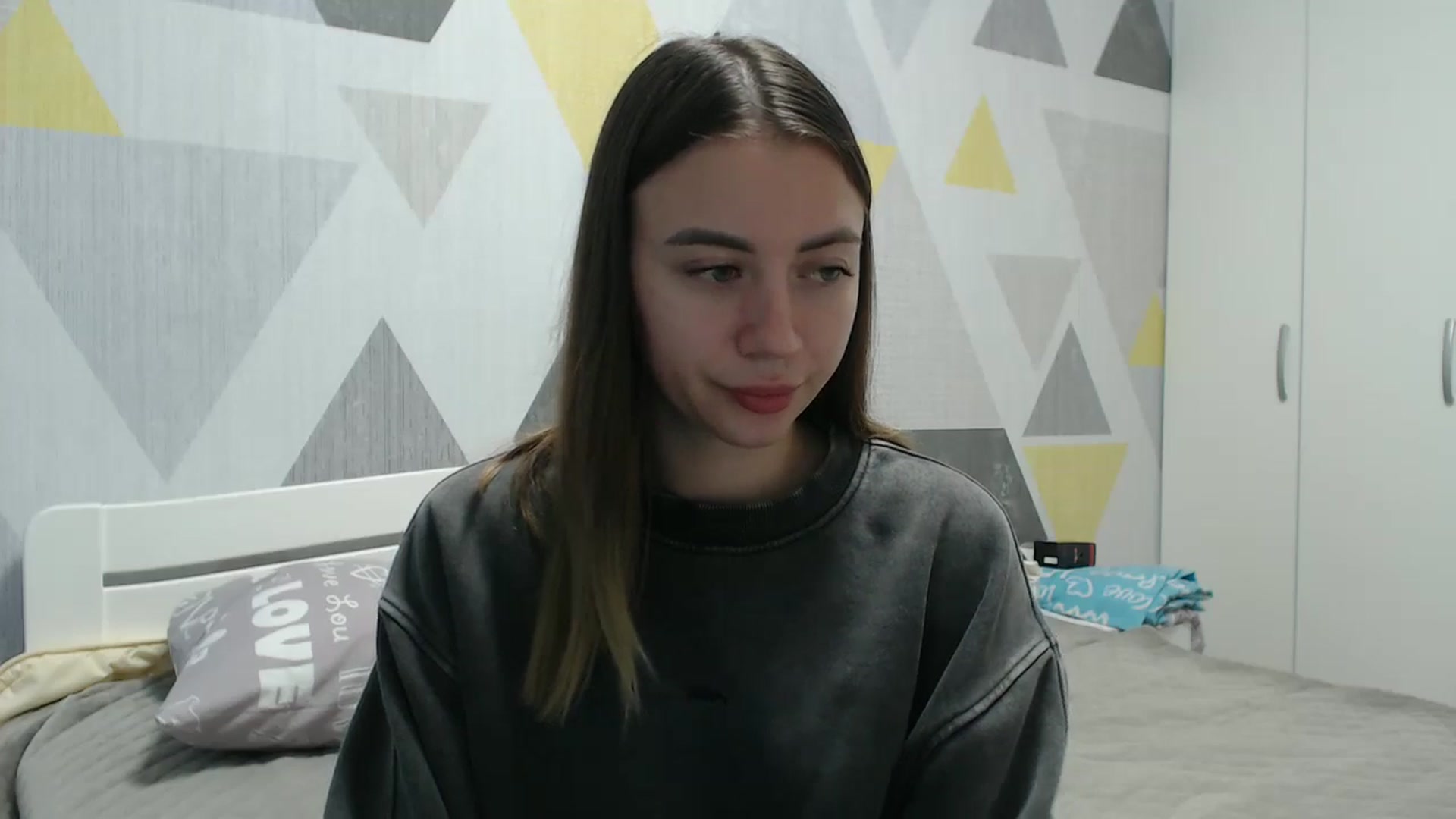 Gallery image thumbnail from Sulfate0's myfreecams stream on, 11/06/2025, 12:40 image 6 of 20