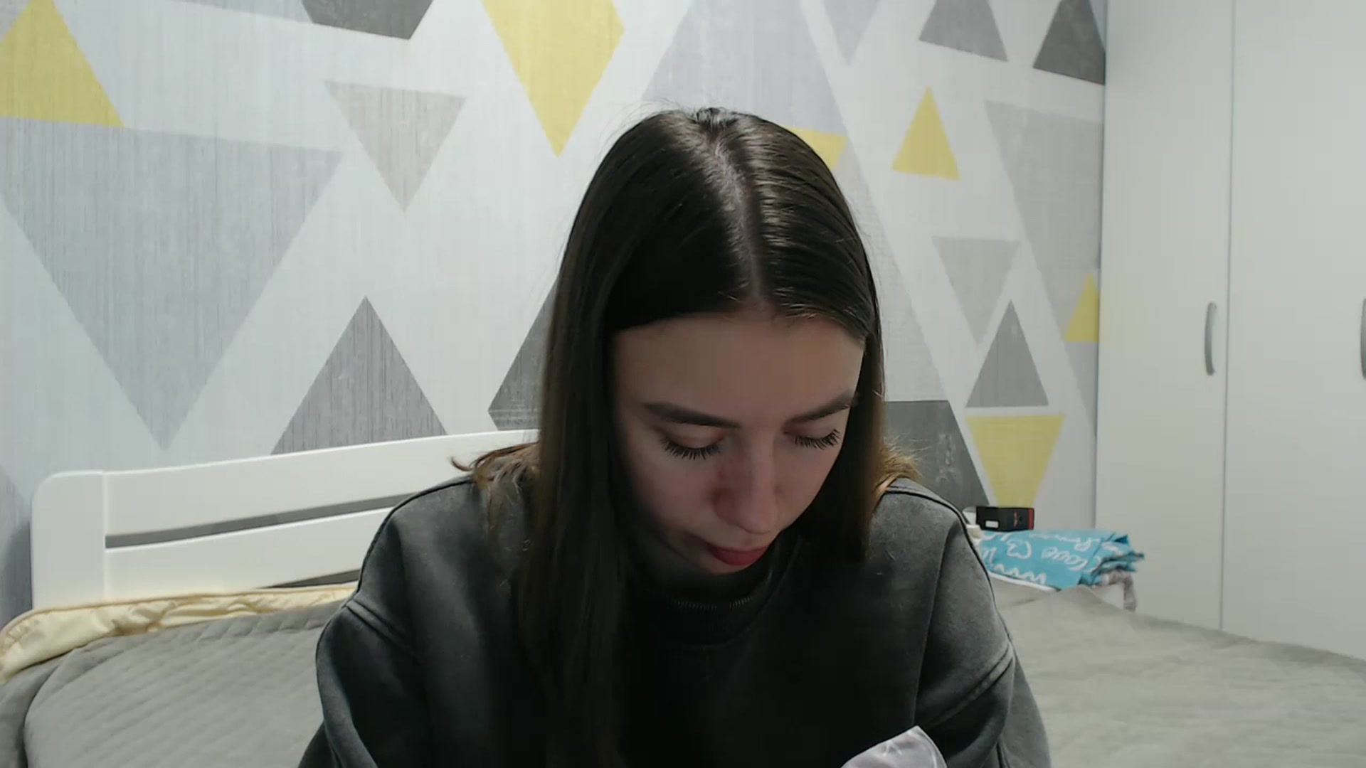 Gallery image thumbnail from Sulfate0's myfreecams stream on, 11/06/2025, 12:40 image 17 of 20