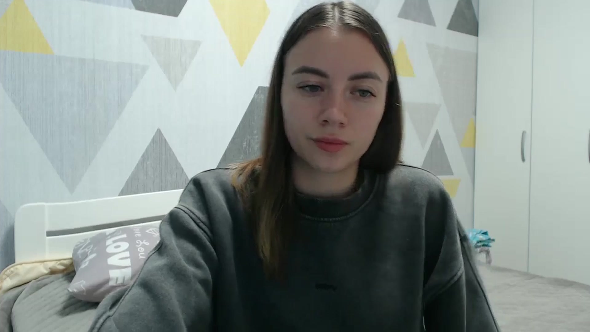 Gallery image thumbnail from Sulfate0's myfreecams stream on, 11/06/2025, 12:40 image 11 of 20