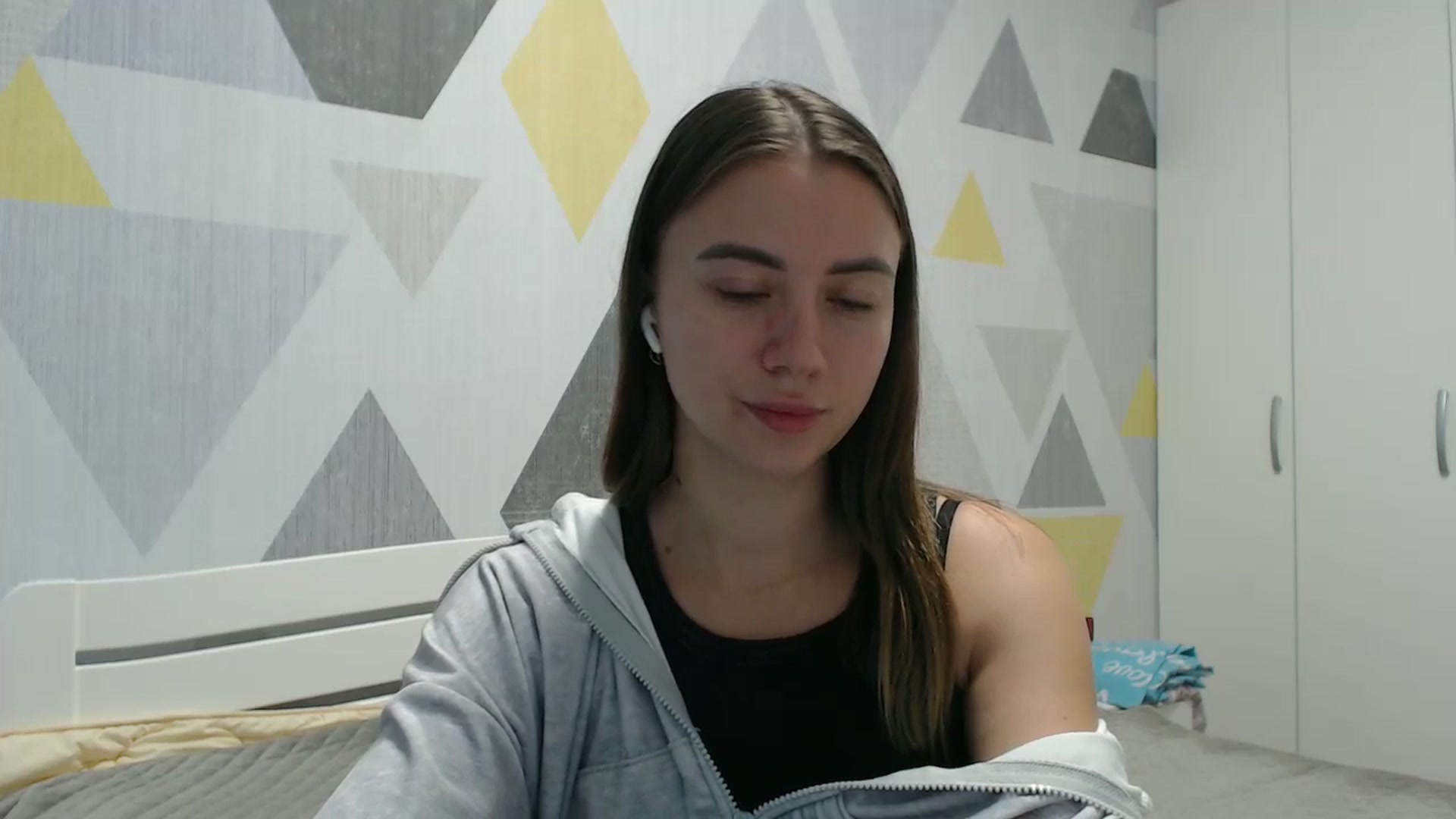 Gallery image thumbnail from Sulfate0's myfreecams stream on, 11/07/2025, 09:00 image 8 of 20