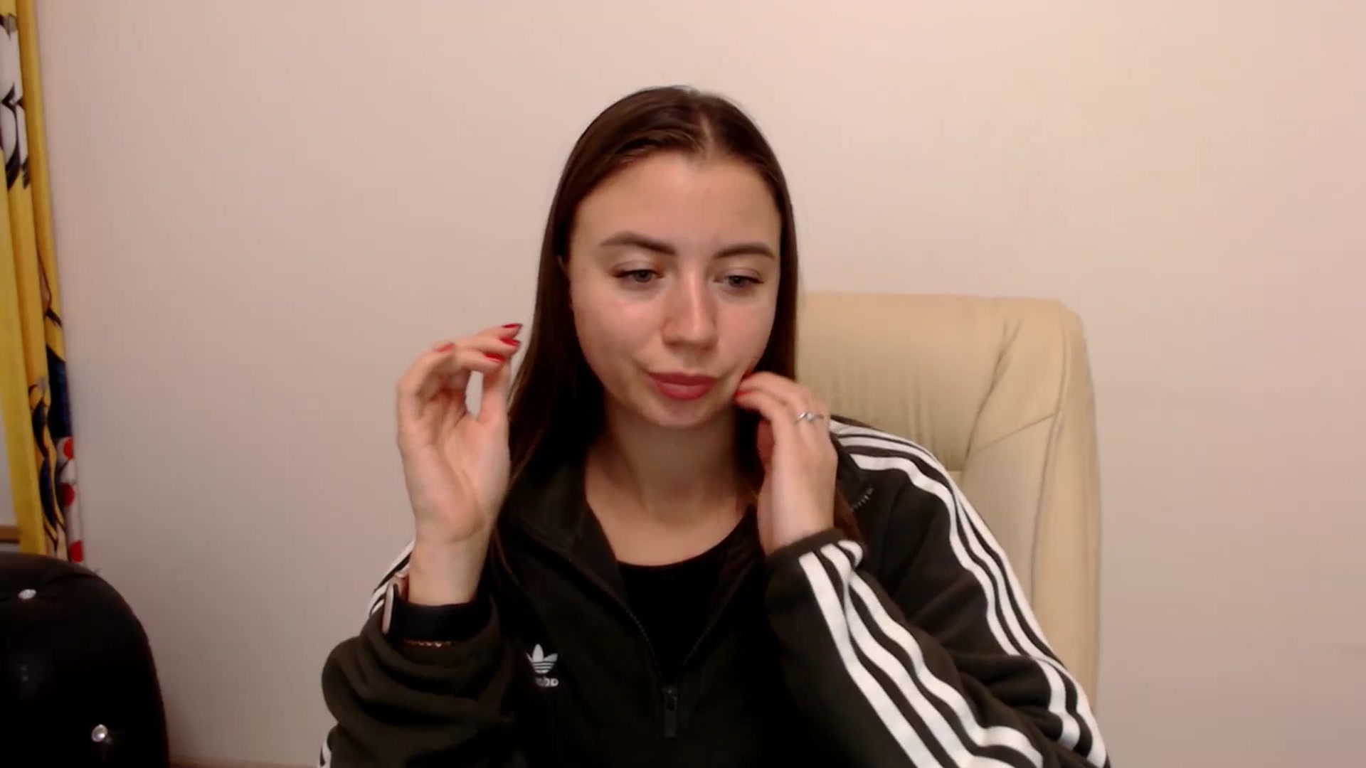 Gallery image thumbnail from Sulfate0's myfreecams stream on, 11/11/2025, 16:16 image 4 of 20