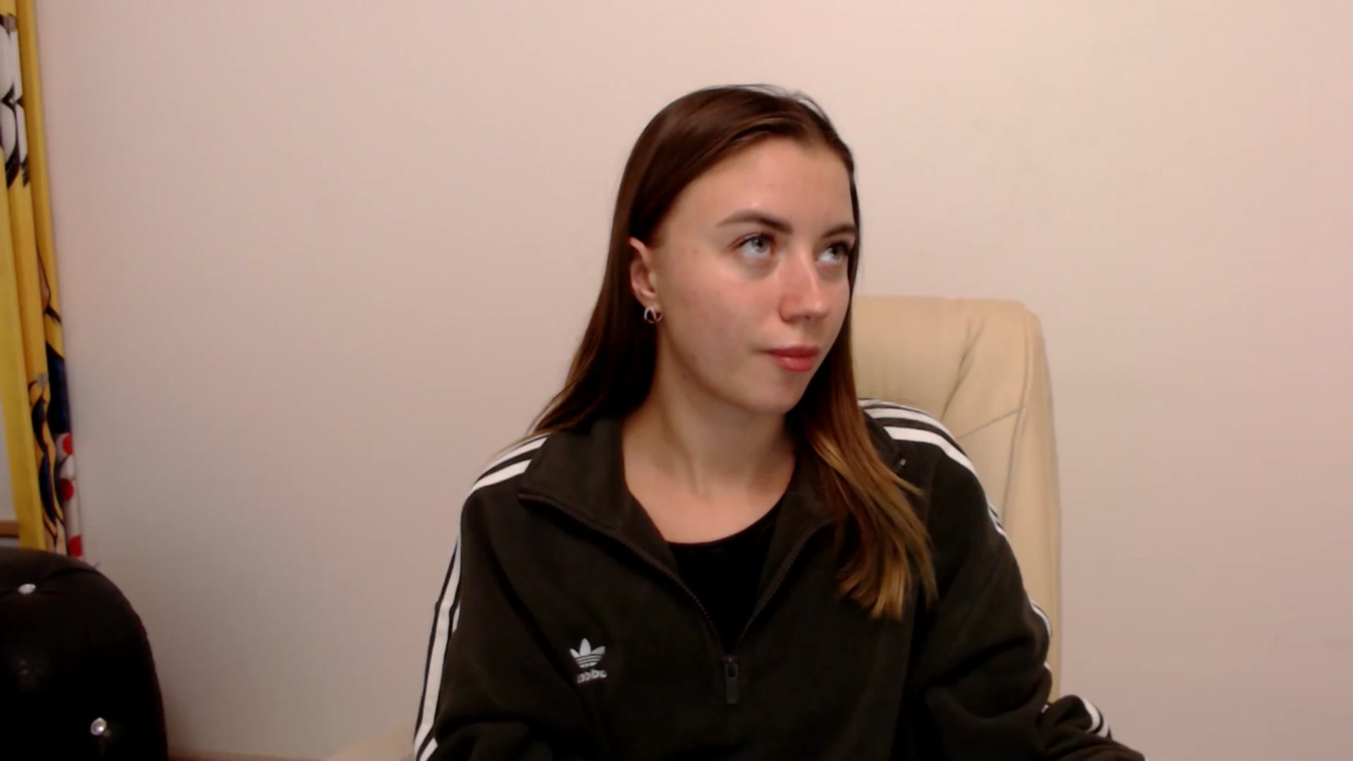 Gallery image thumbnail from Sulfate0's myfreecams stream on, 11/11/2025, 16:16 image 3 of 20