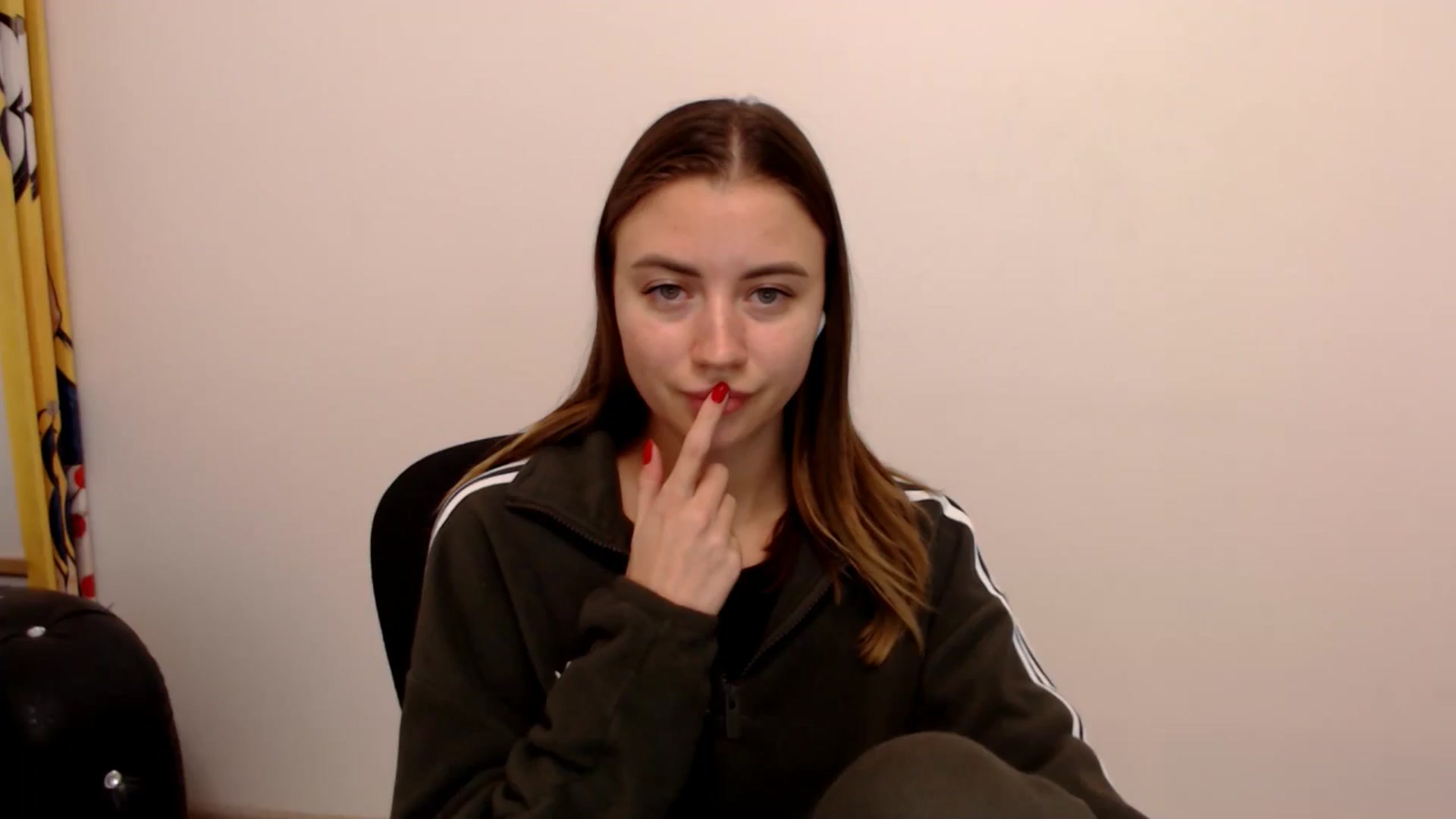 Gallery image thumbnail from Sulfate0's myfreecams stream on, 11/11/2025, 16:42 image 3 of 20