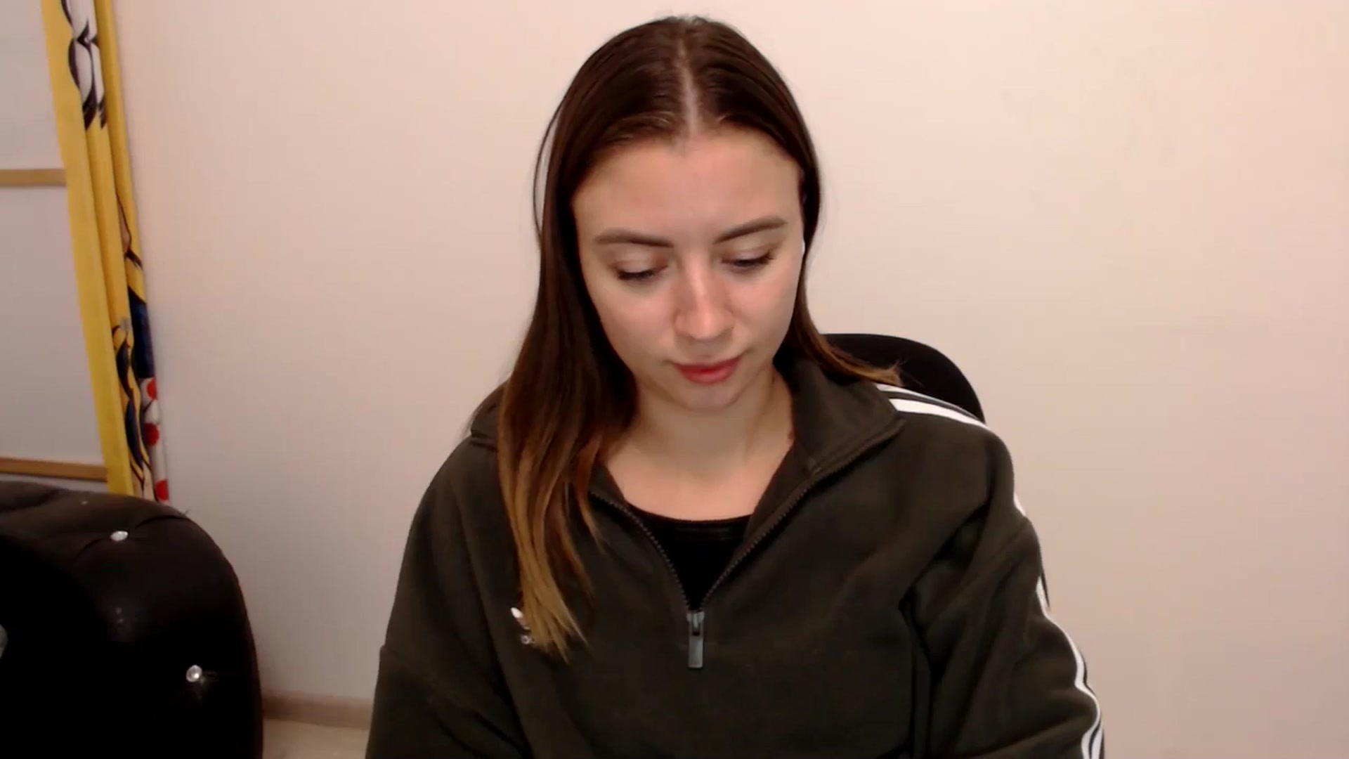 Gallery image thumbnail from Sulfate0's myfreecams stream on, 11/11/2025, 19:04 image 3 of 20