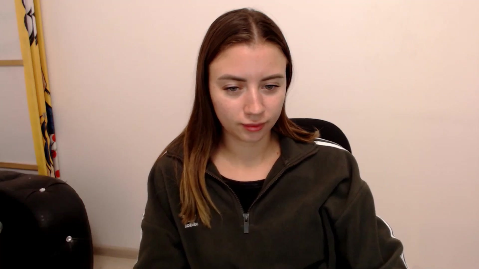 Gallery image thumbnail from Sulfate0's myfreecams stream on, 11/11/2025, 19:04 image 5 of 20