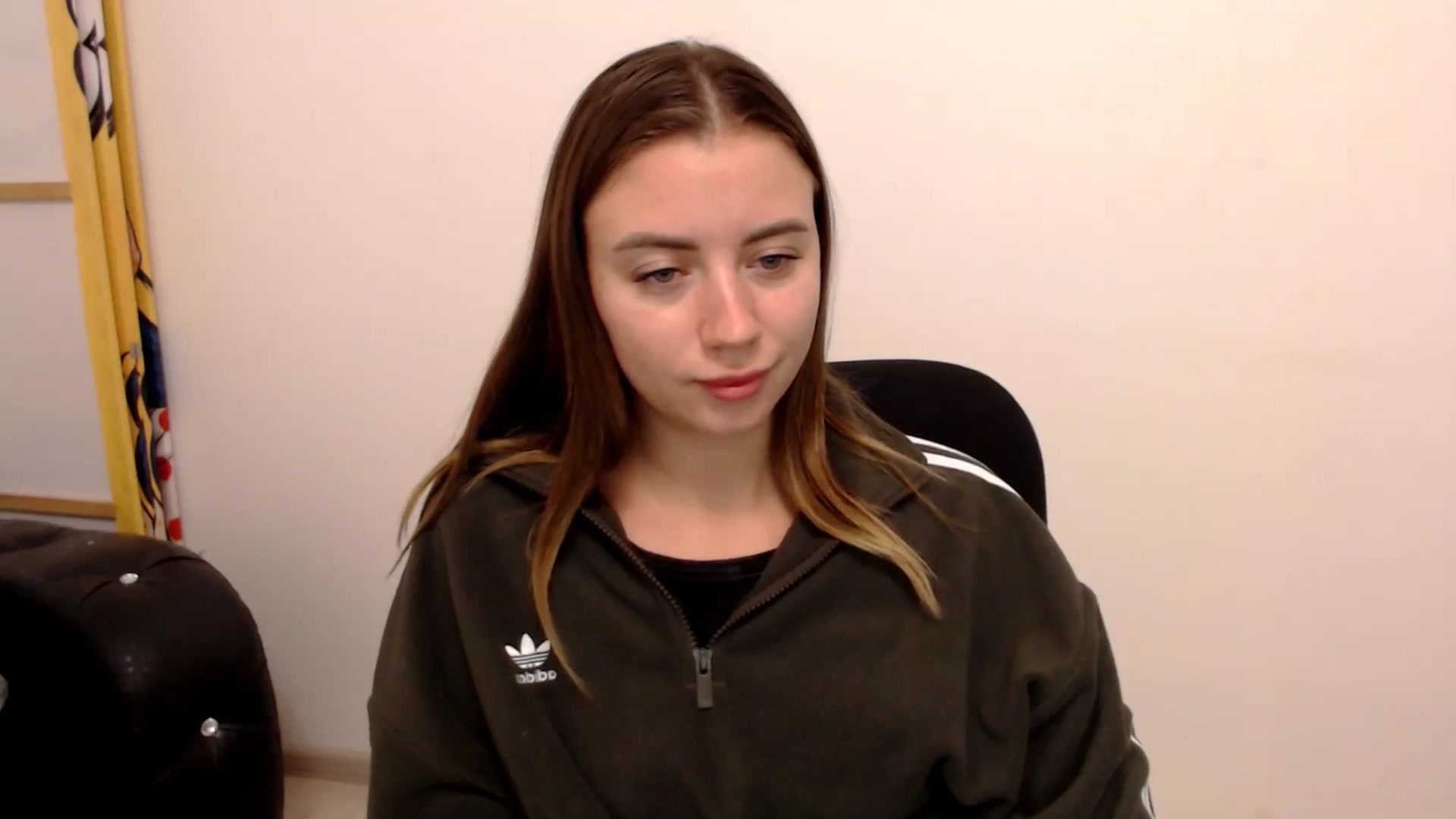 Gallery image thumbnail from Sulfate0's myfreecams stream on, 11/11/2025, 19:04 image 18 of 20