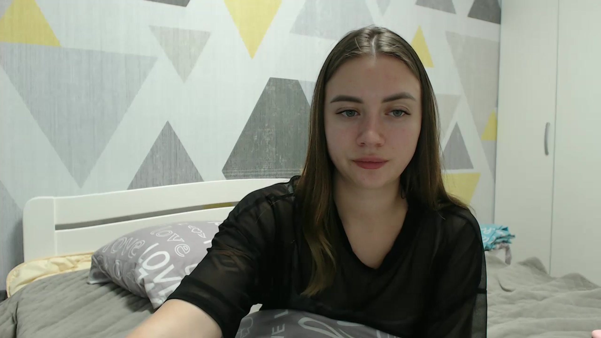 Gallery image thumbnail from Sulfate0's myfreecams stream on, 11/12/2025, 14:37 image 4 of 20