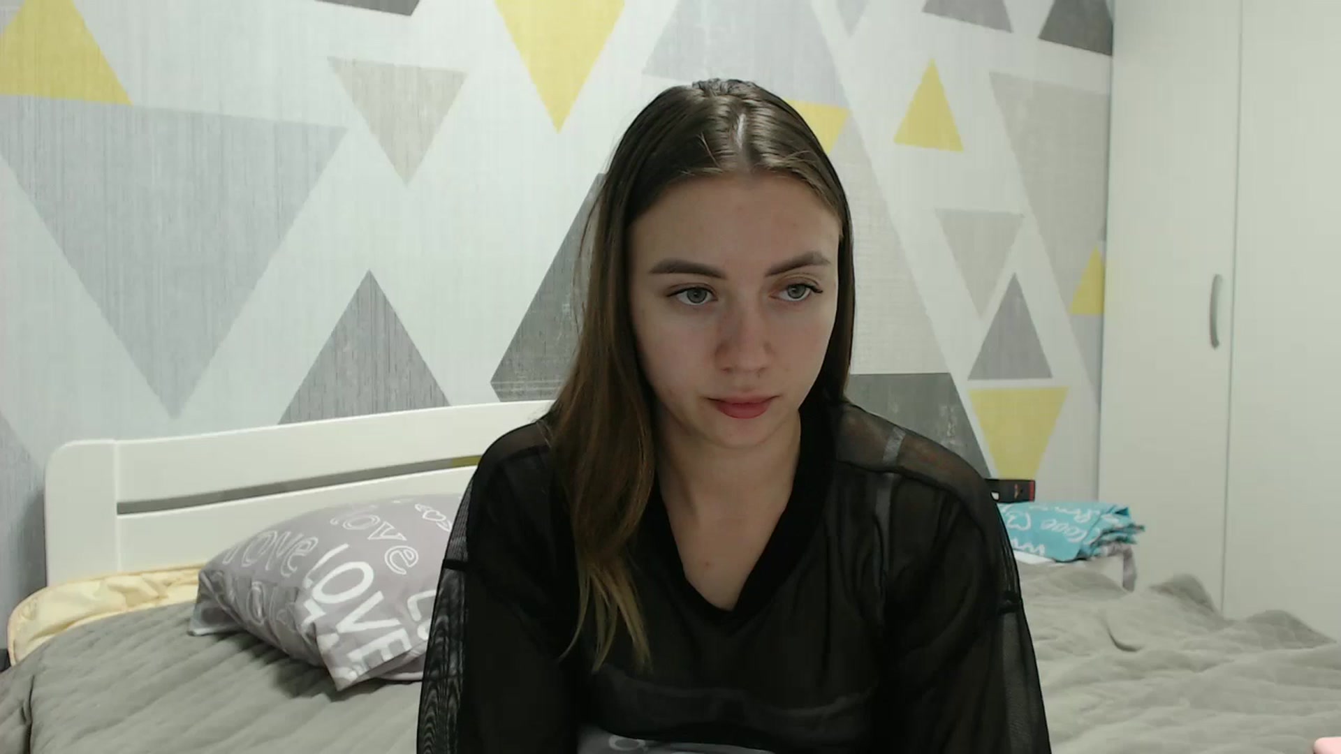 Gallery image thumbnail from Sulfate0's myfreecams stream on, 11/12/2025, 14:37 image 17 of 20