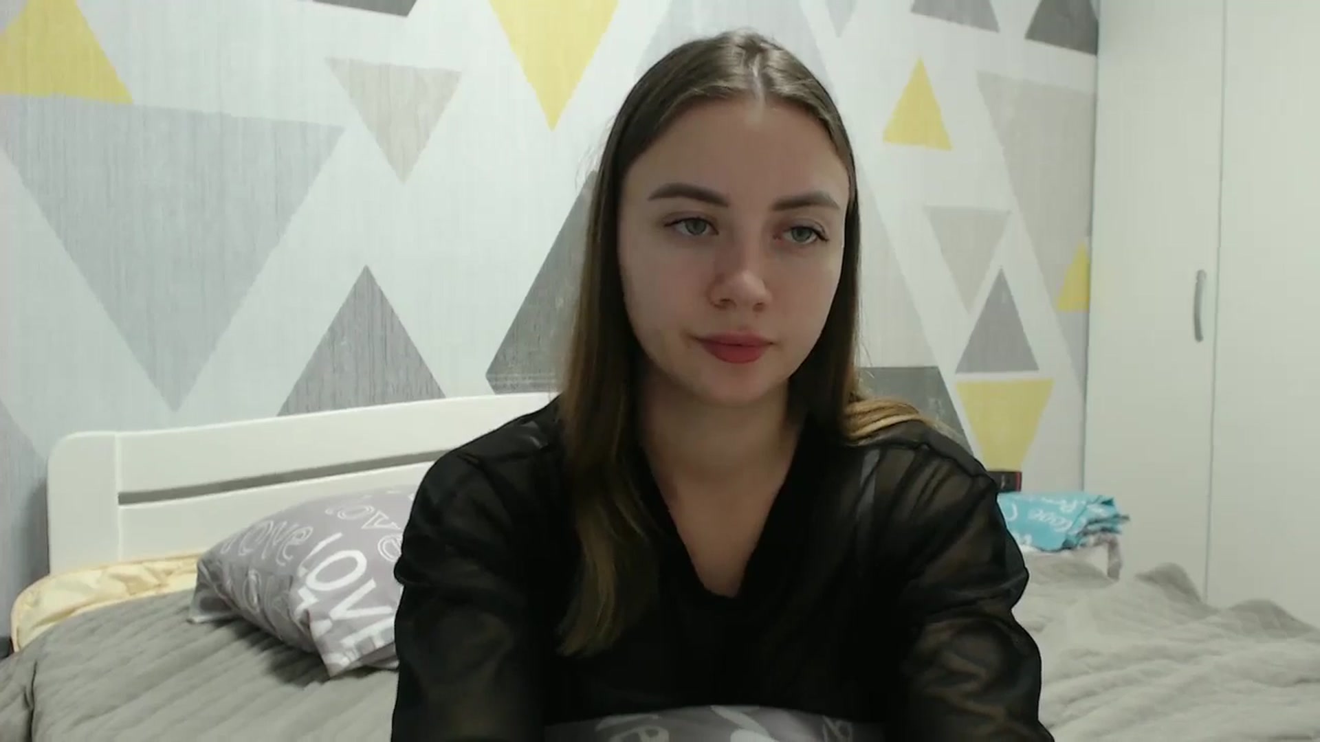 Gallery image thumbnail from Sulfate0's myfreecams stream on, 11/12/2025, 15:33 image 12 of 20