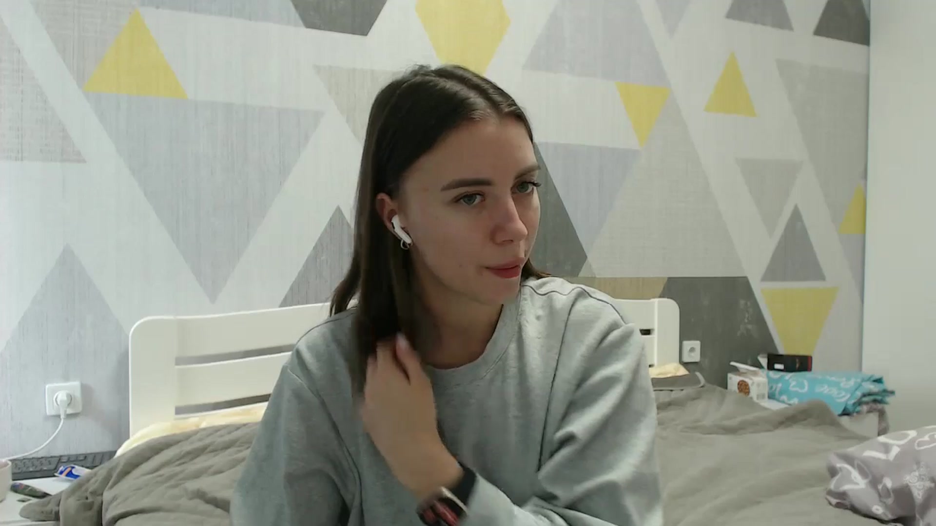 Gallery image thumbnail from Sulfate0's myfreecams stream on, 11/13/2025, 10:56 image 13 of 20
