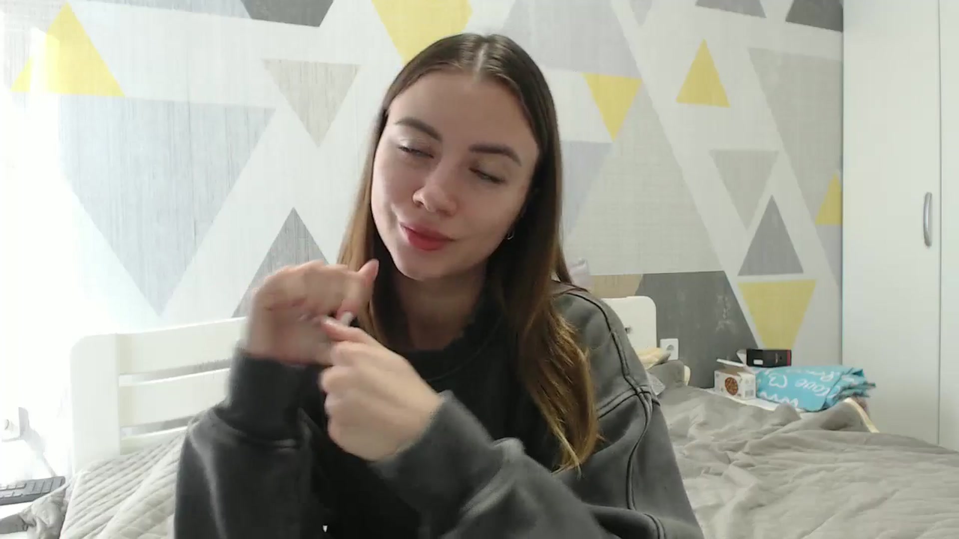 Gallery image thumbnail from Sulfate0's myfreecams stream on, 11/14/2025, 08:46 image 18 of 20
