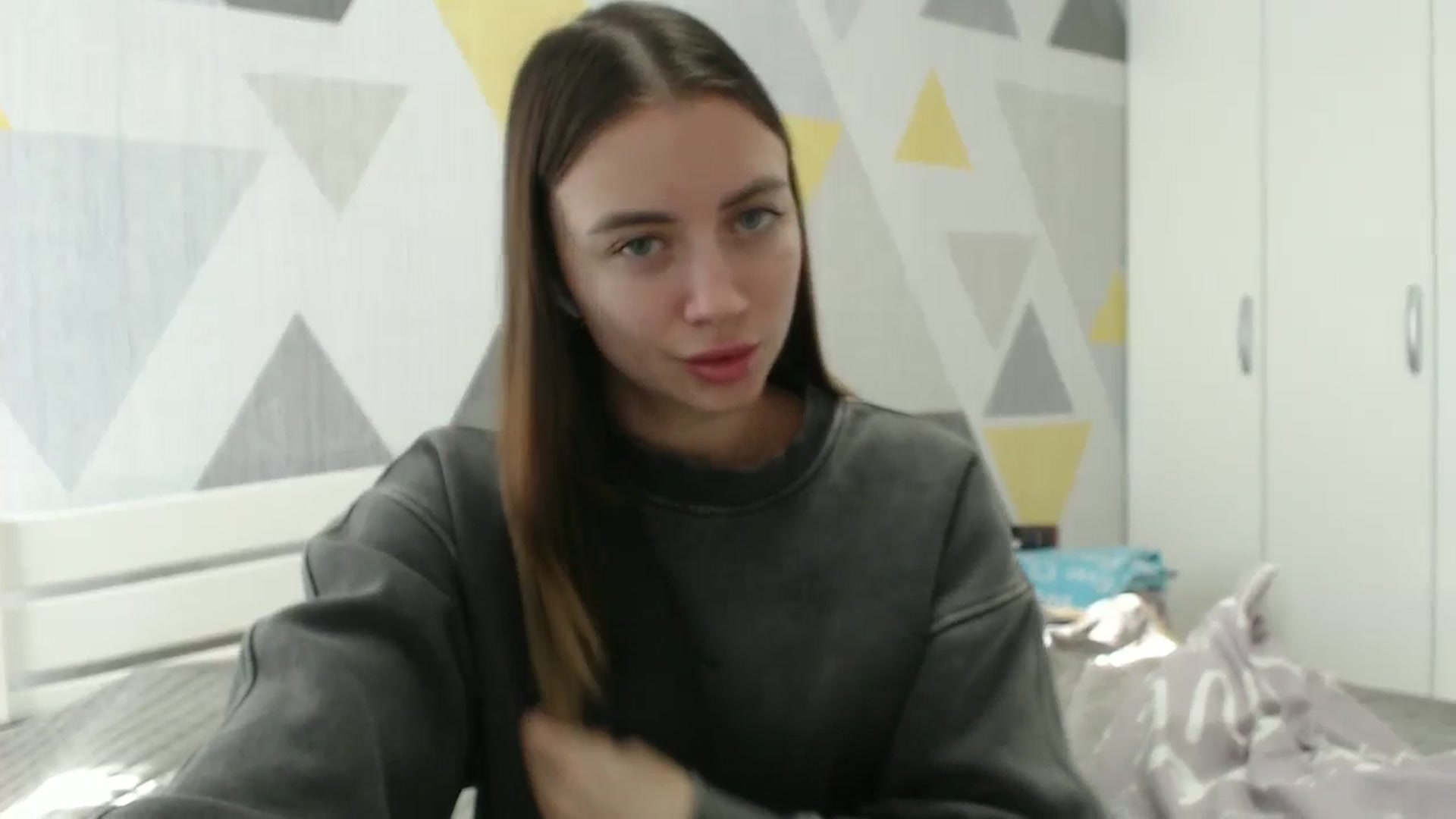 Gallery image thumbnail from Sulfate0's myfreecams stream on, 11/14/2025, 10:56 image 17 of 20