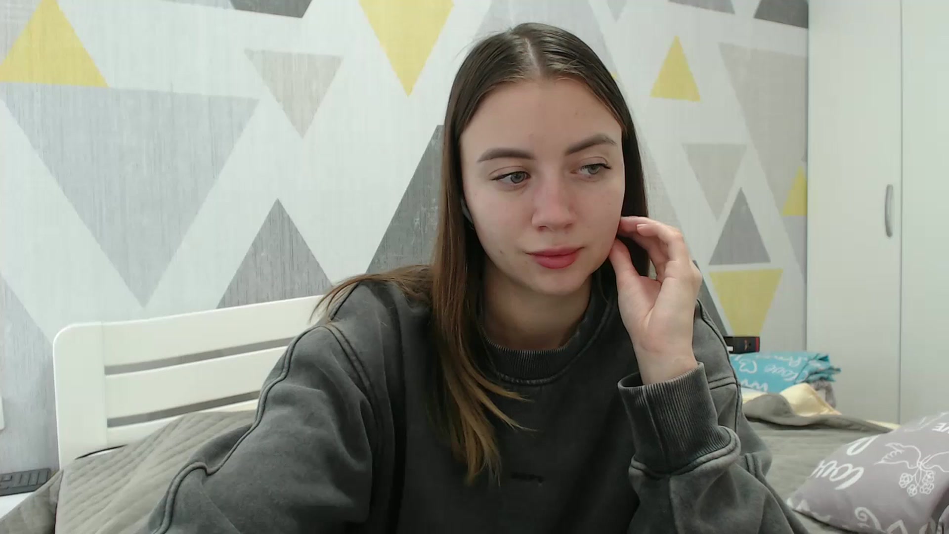 Gallery image thumbnail from Sulfate0's myfreecams stream on, 11/14/2025, 12:20 image 4 of 20