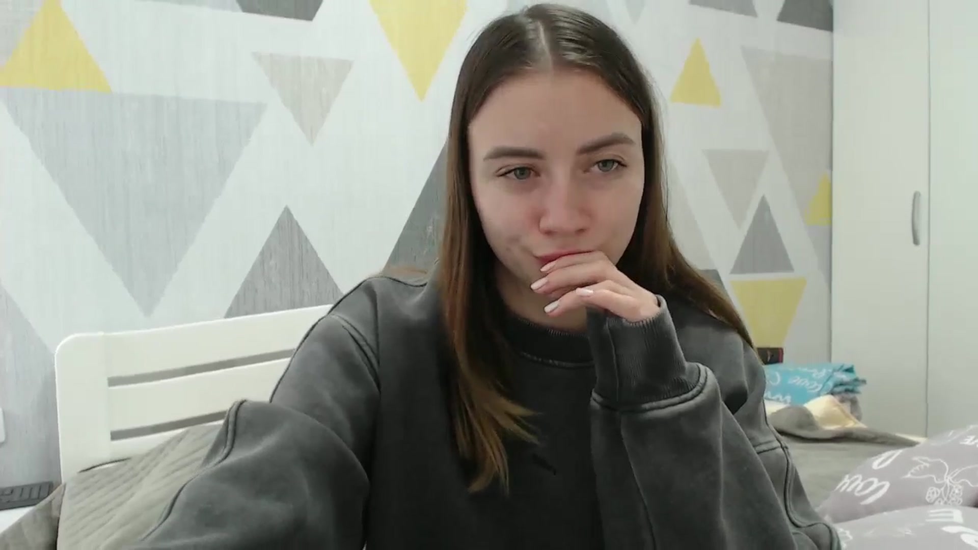 Gallery image thumbnail from Sulfate0's myfreecams stream on, 11/14/2025, 12:37 image 14 of 20