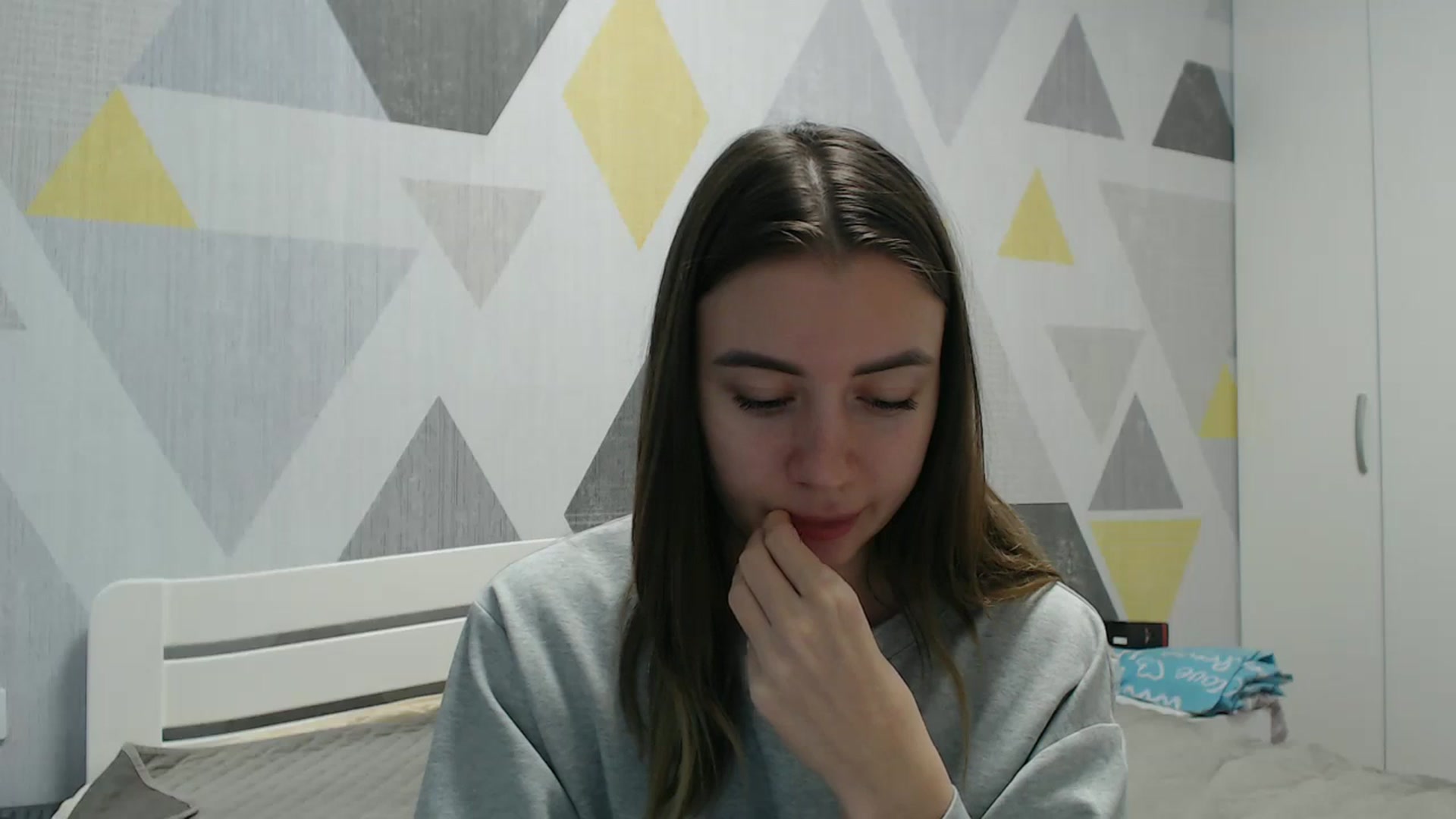 Gallery image thumbnail from Sulfate0's myfreecams stream on, 11/17/2025, 08:42 image 15 of 20