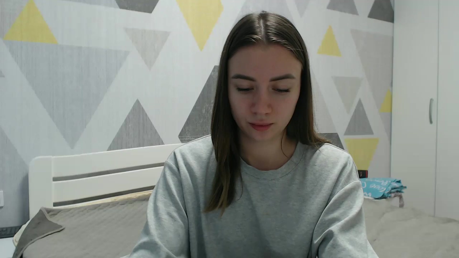 Gallery image thumbnail from Sulfate0's myfreecams stream on, 11/17/2025, 08:42 image 18 of 20