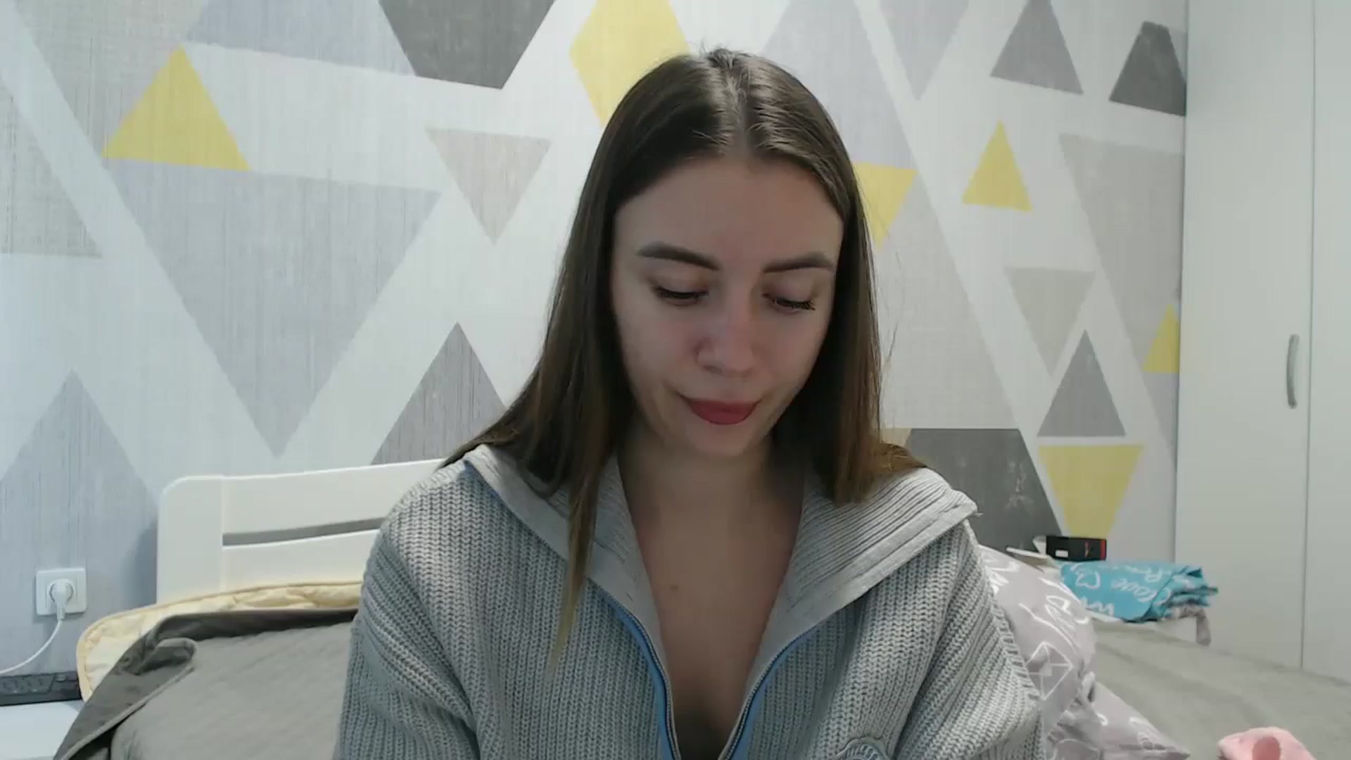 Gallery image thumbnail from Sulfate0's myfreecams stream on, 11/18/2025, 12:15 image 14 of 20