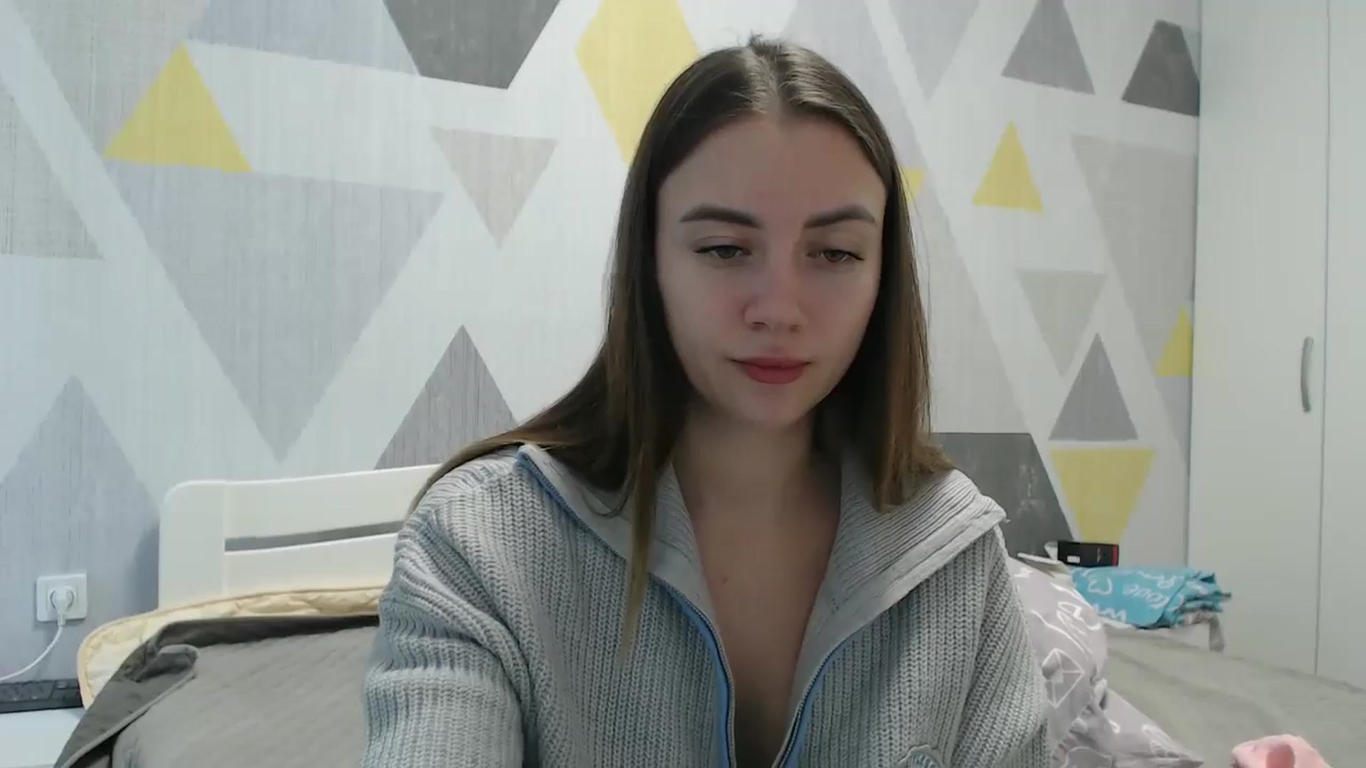 Gallery image thumbnail from Sulfate0's myfreecams stream on, 11/18/2025, 12:15 image 17 of 20