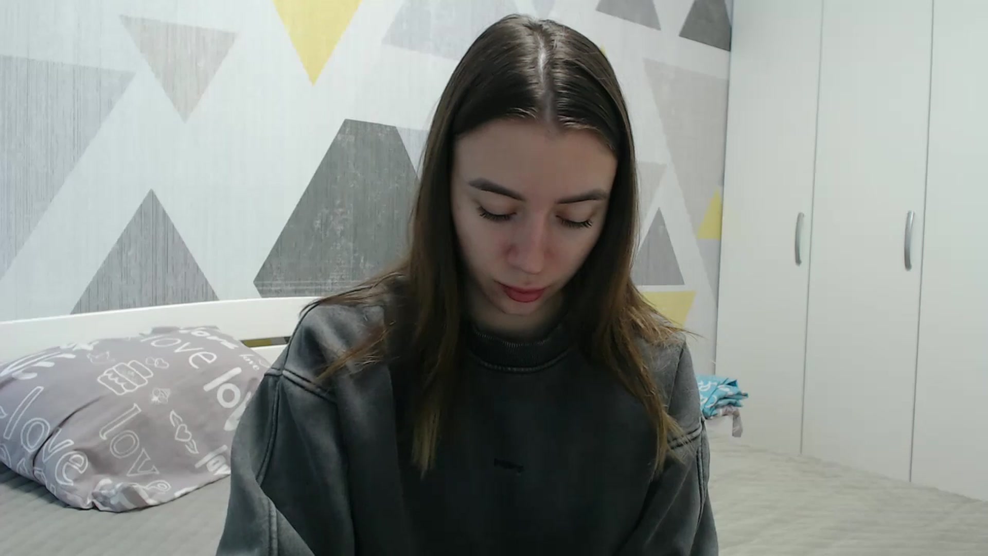 Gallery image thumbnail from Sulfate0's myfreecams stream on, 11/19/2025, 09:56 image 10 of 20