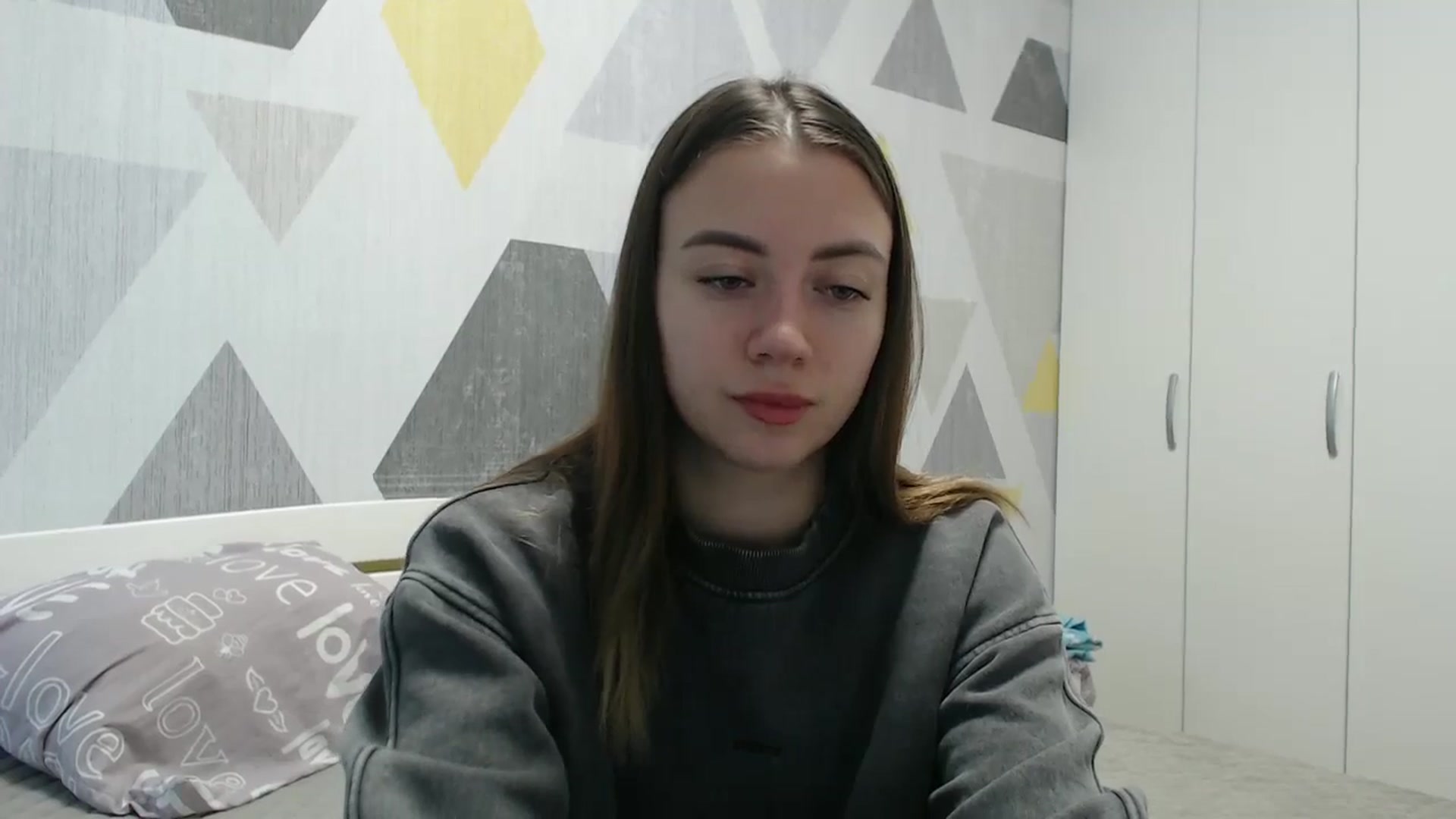 Gallery image thumbnail from Sulfate0's myfreecams stream on, 11/19/2025, 09:56 image 3 of 20