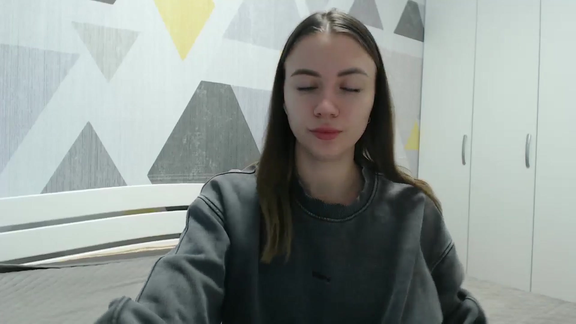 Gallery image thumbnail from Sulfate0's myfreecams stream on, 11/19/2025, 09:56 image 20 of 20
