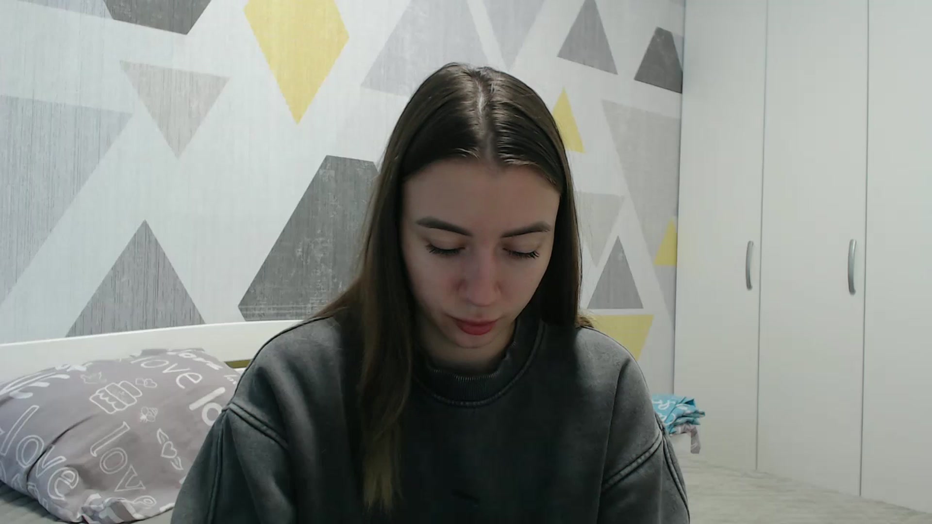 Gallery image thumbnail from Sulfate0's myfreecams stream on, 11/19/2025, 09:56 image 4 of 20