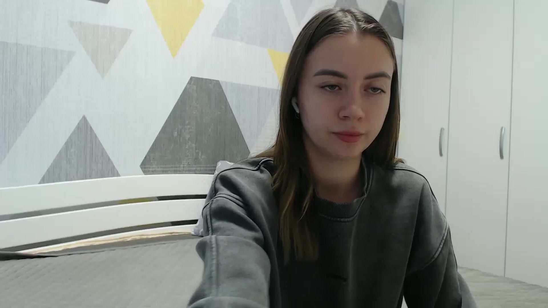 Gallery image thumbnail from Sulfate0's myfreecams stream on, 11/19/2025, 10:32 image 4 of 20