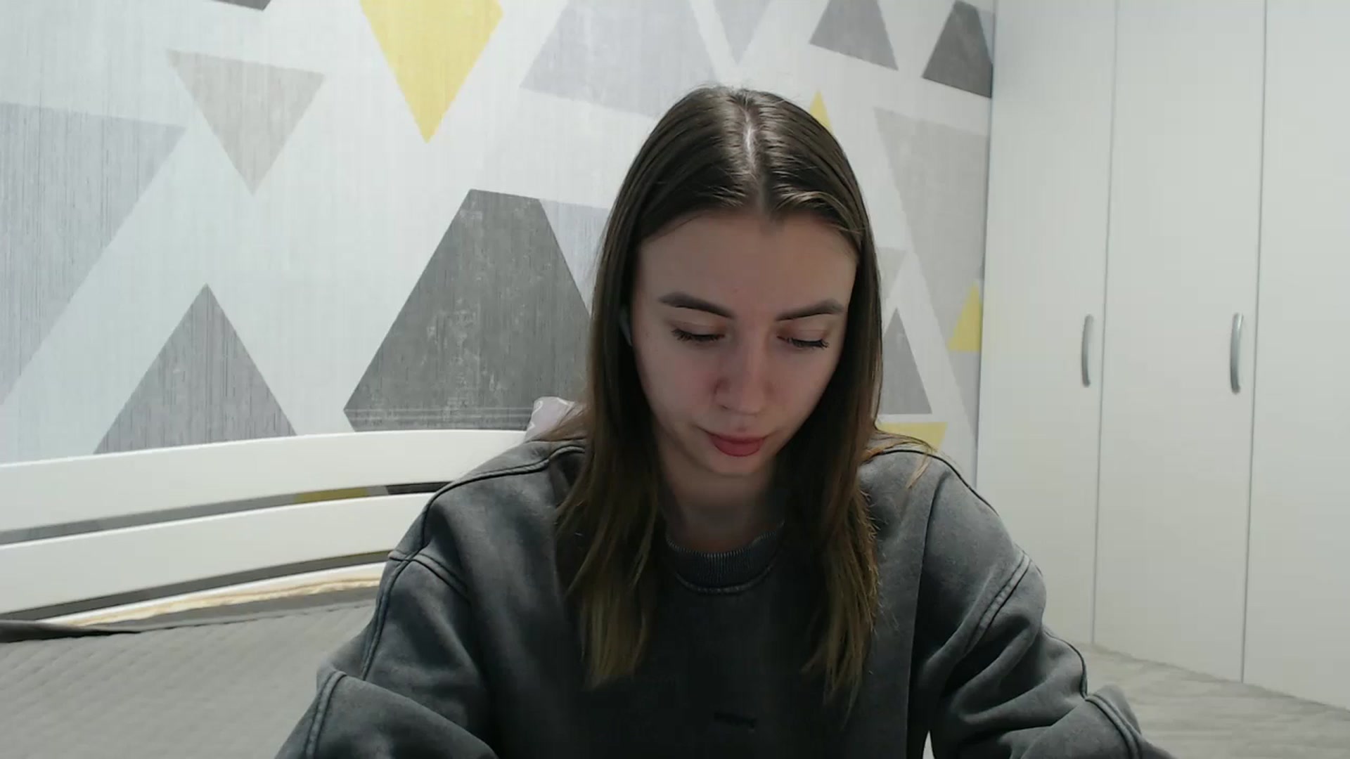 Gallery image thumbnail from Sulfate0's myfreecams stream on, 11/19/2025, 10:32 image 19 of 20