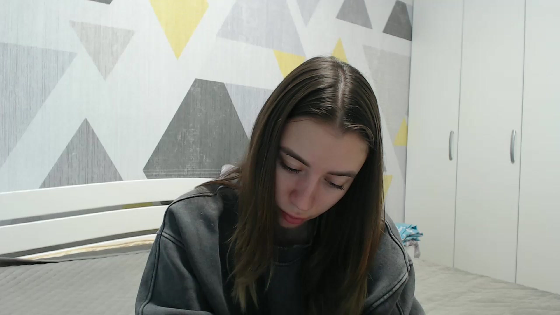 Gallery image thumbnail from Sulfate0's myfreecams stream on, 11/19/2025, 10:32 image 1 of 20