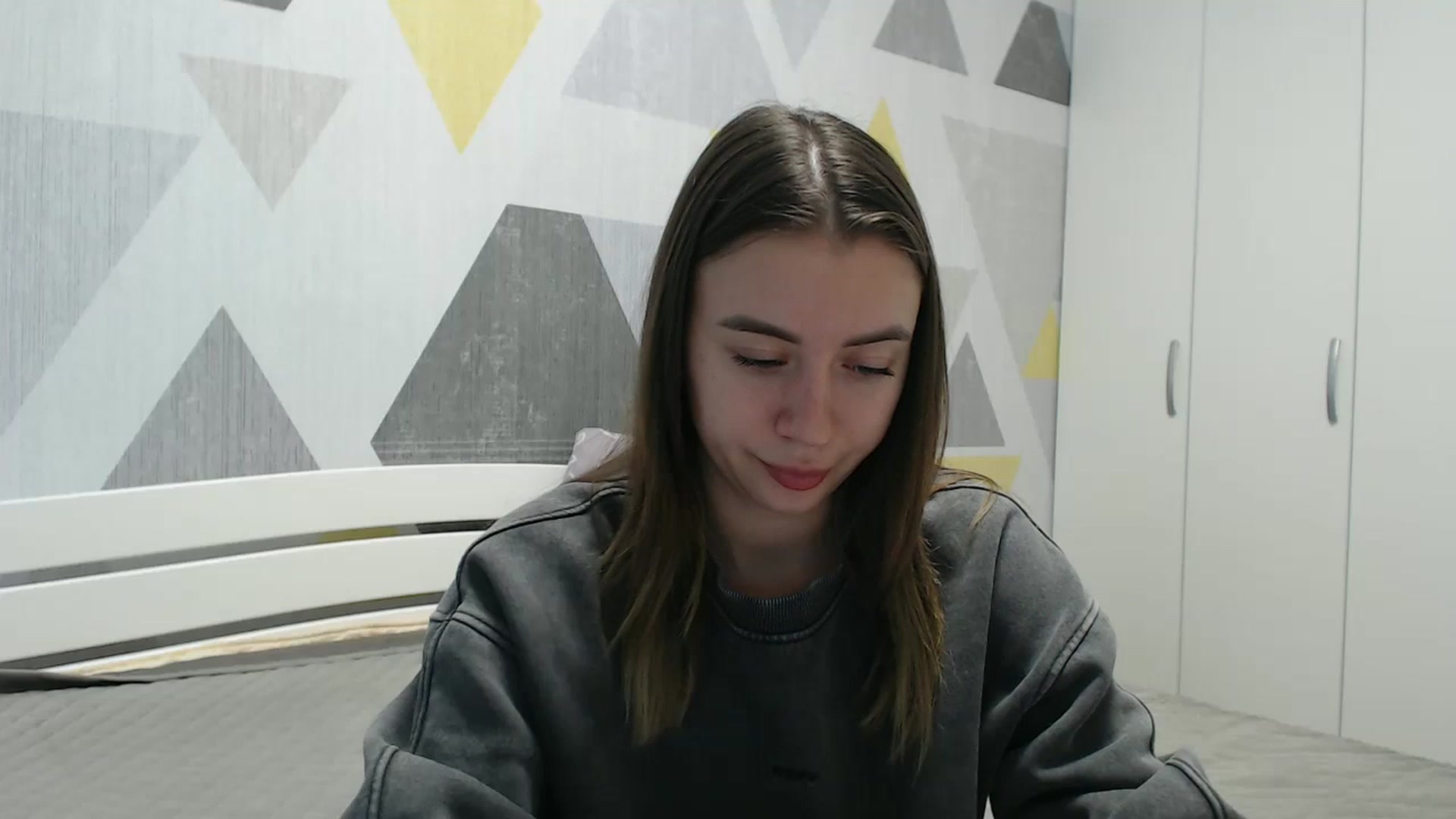 Gallery image thumbnail from Sulfate0's myfreecams stream on, 11/19/2025, 10:32 image 20 of 20