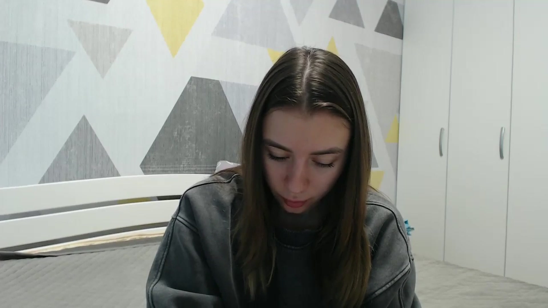 Gallery image thumbnail from Sulfate0's myfreecams stream on, 11/19/2025, 10:32 image 3 of 20