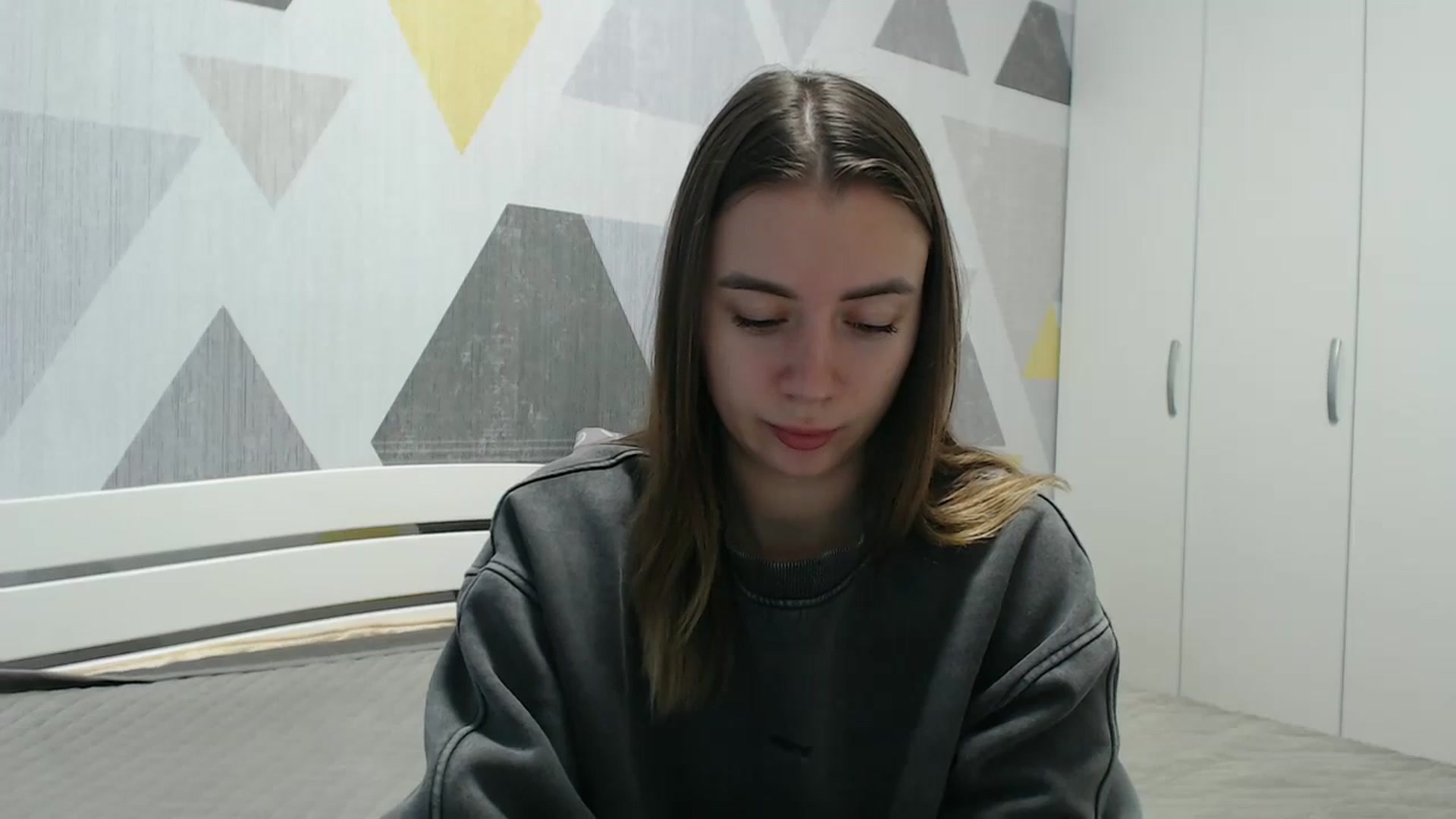 Gallery image thumbnail from Sulfate0's myfreecams stream on, 11/19/2025, 10:32 image 11 of 20