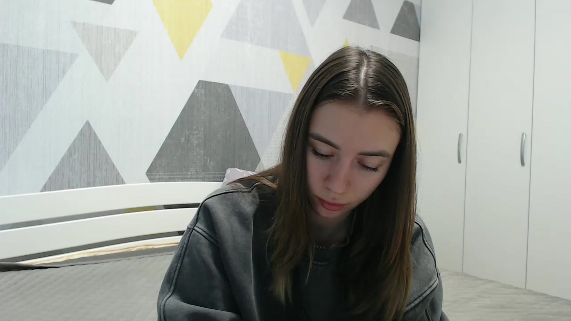 Gallery image thumbnail from Sulfate0's myfreecams stream on, 11/19/2025, 10:32 image 2 of 20