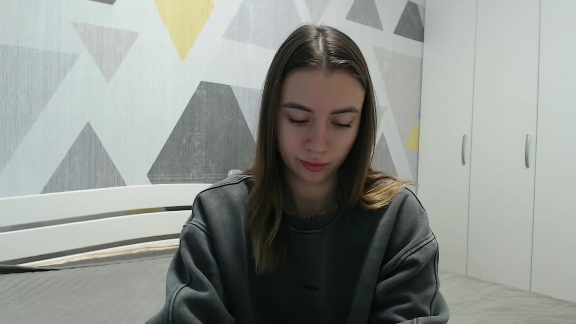 Gallery image thumbnail from Sulfate0's myfreecams stream on, 11/19/2025, 10:32 image 10 of 20