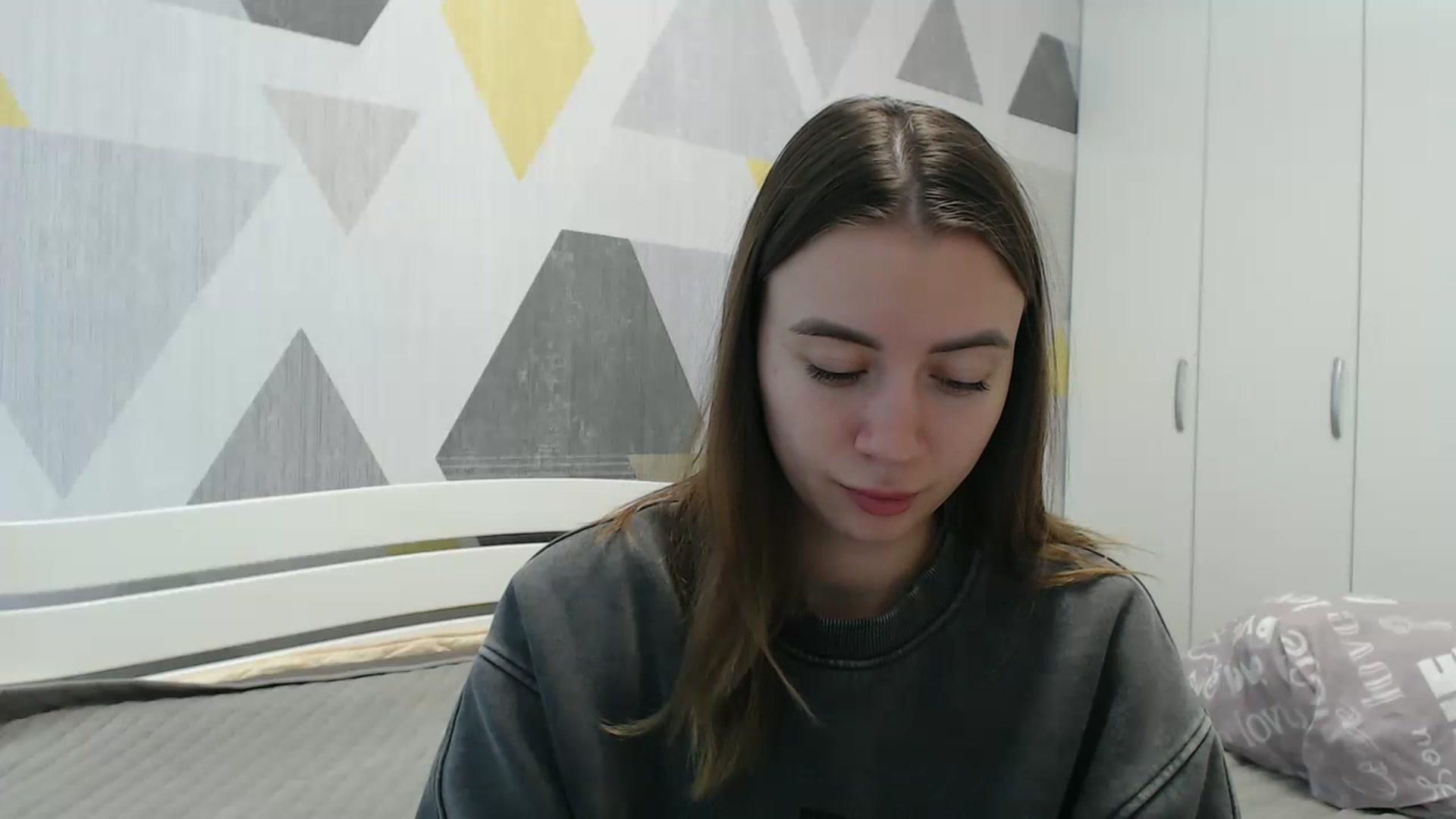 Gallery image thumbnail from Sulfate0's myfreecams stream on, 11/19/2025, 12:39 image 6 of 20