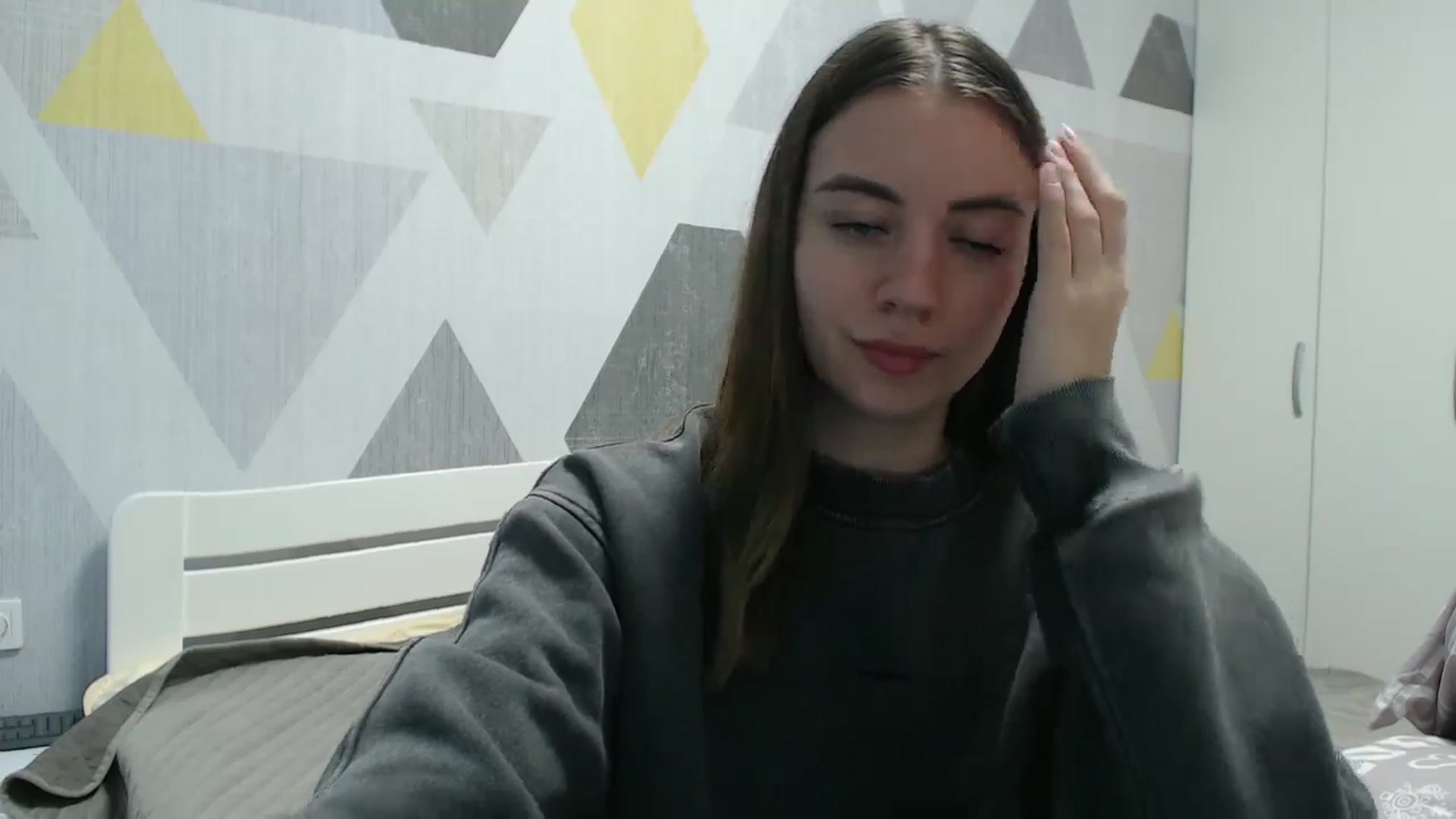 Gallery image thumbnail from Sulfate0's myfreecams stream on, 11/19/2025, 13:41 image 8 of 20