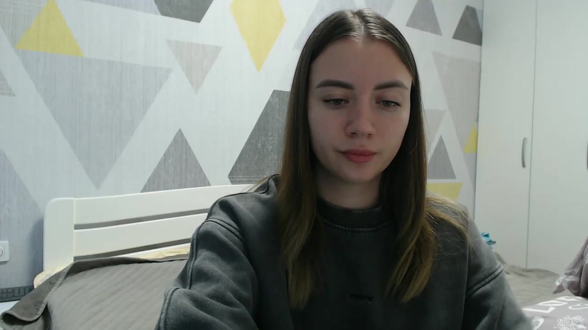 Gallery image thumbnail from Sulfate0's myfreecams stream on, 11/19/2025, 13:41 image 3 of 20