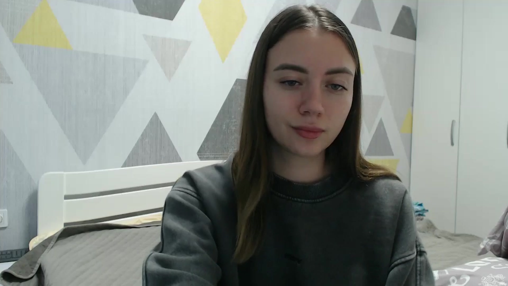 Gallery image thumbnail from Sulfate0's myfreecams stream on, 11/19/2025, 13:41 image 11 of 20