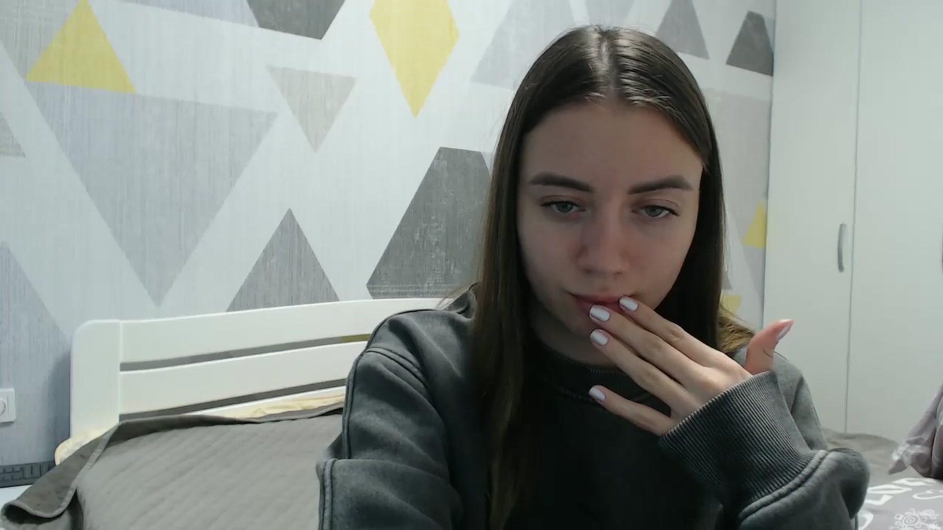 Gallery image thumbnail from Sulfate0's myfreecams stream on, 11/19/2025, 13:41 image 9 of 20