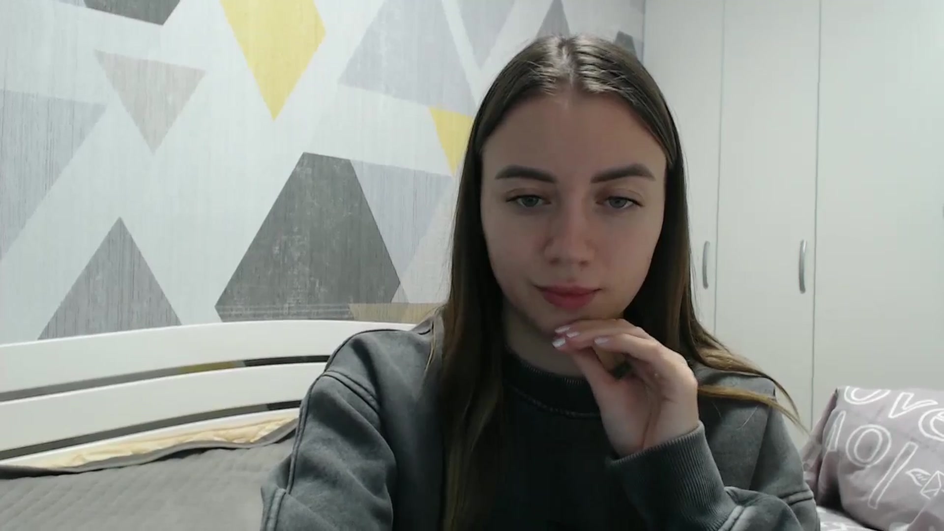Gallery image thumbnail from Sulfate0's myfreecams stream on, 11/19/2025, 14:17 image 6 of 20