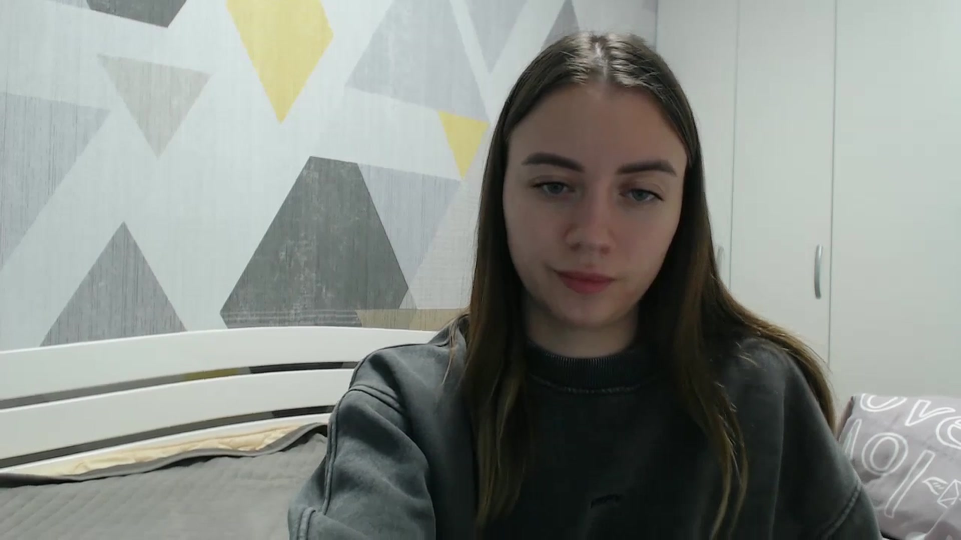 Gallery image thumbnail from Sulfate0's myfreecams stream on, 11/19/2025, 14:17 image 9 of 20