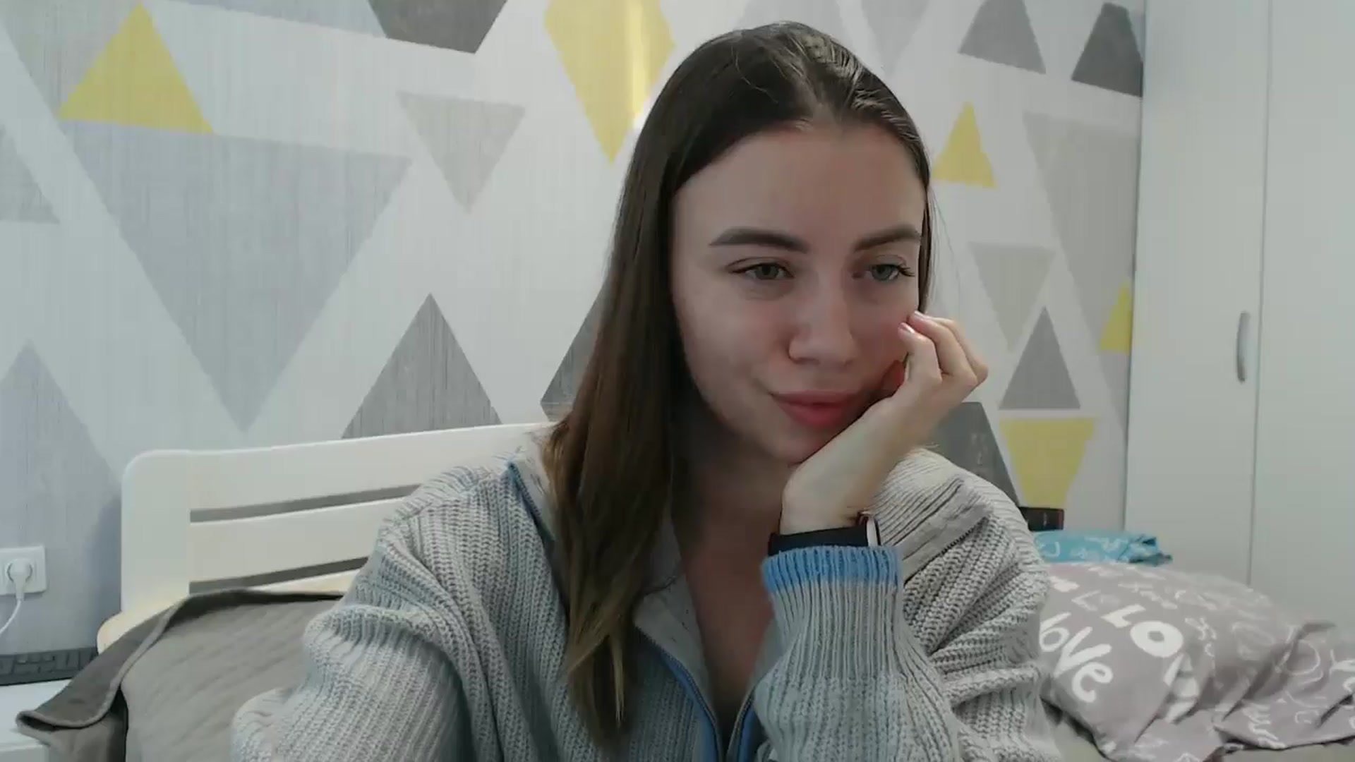 Gallery image thumbnail from Sulfate0's myfreecams stream on, 11/21/2025, 12:23 image 18 of 20