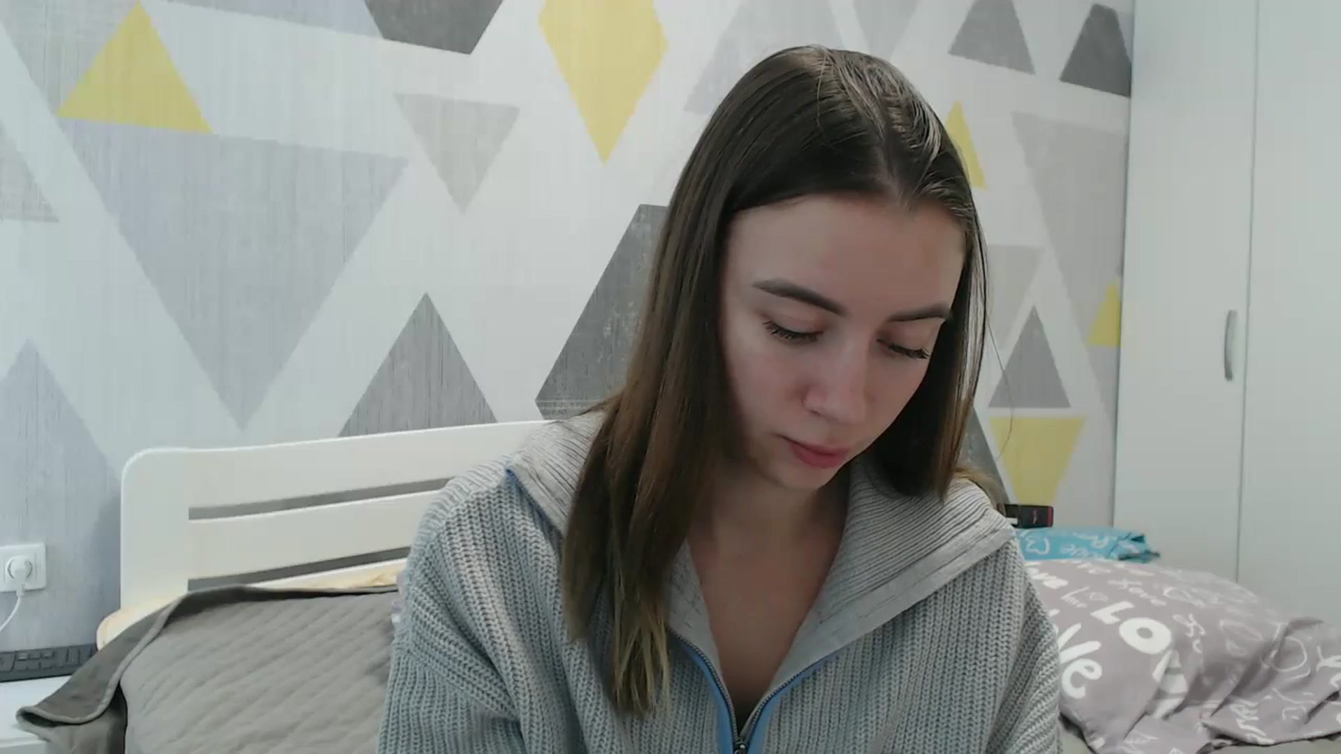 Gallery image thumbnail from Sulfate0's myfreecams stream on, 11/21/2025, 12:23 image 6 of 20