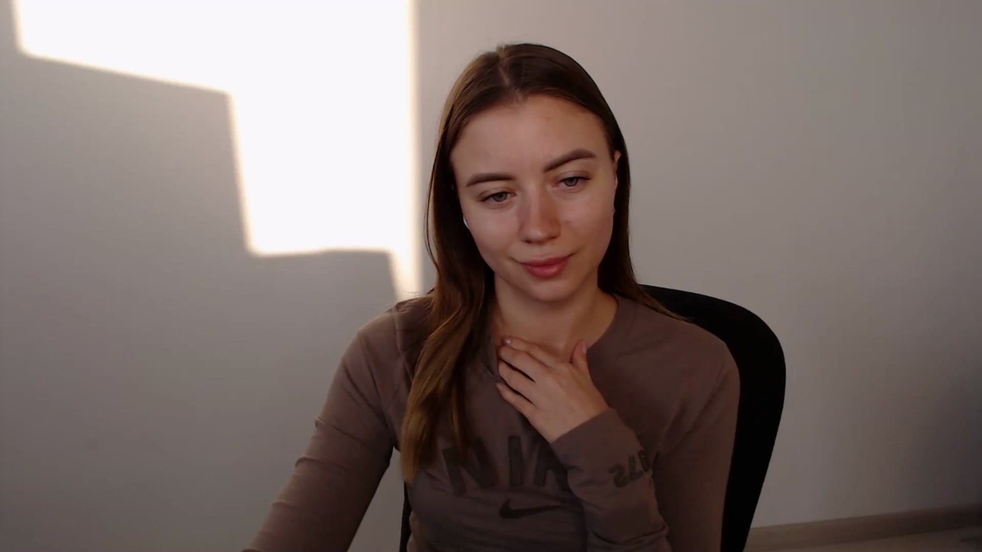 Gallery image thumbnail from Sulfate0's myfreecams stream on, 11/22/2025, 13:13 image 12 of 20