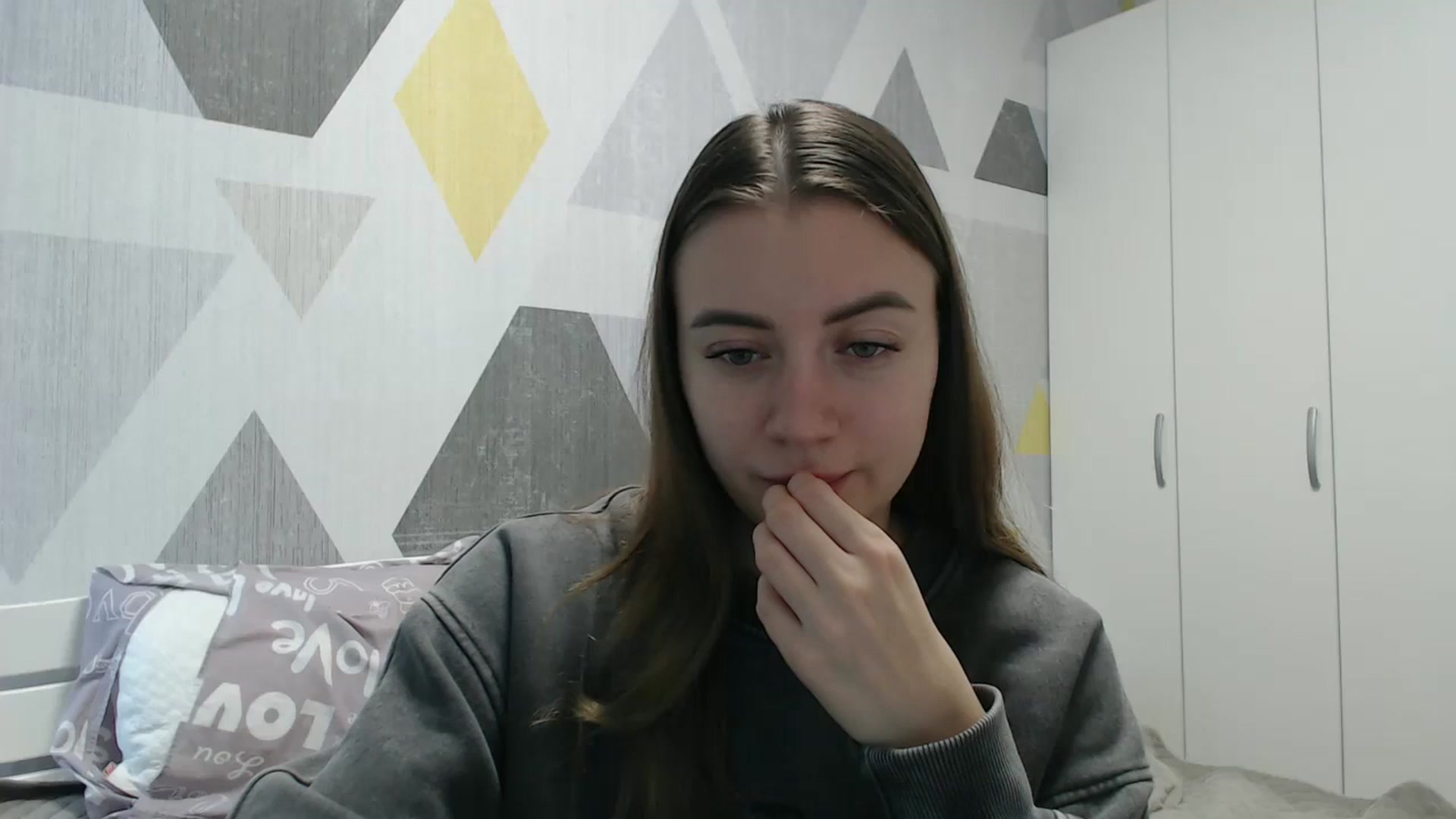 Gallery image thumbnail from Sulfate0's myfreecams stream on, 11/23/2025, 10:18 image 1 of 20