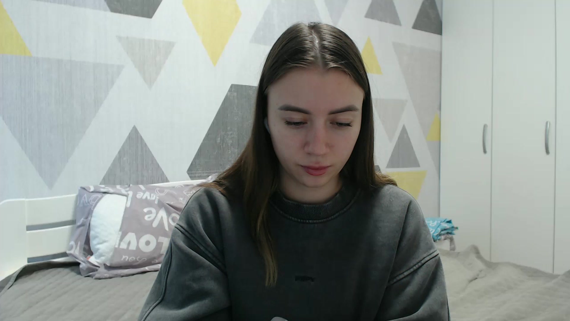Gallery image thumbnail from Sulfate0's myfreecams stream on, 11/23/2025, 11:36 image 17 of 20