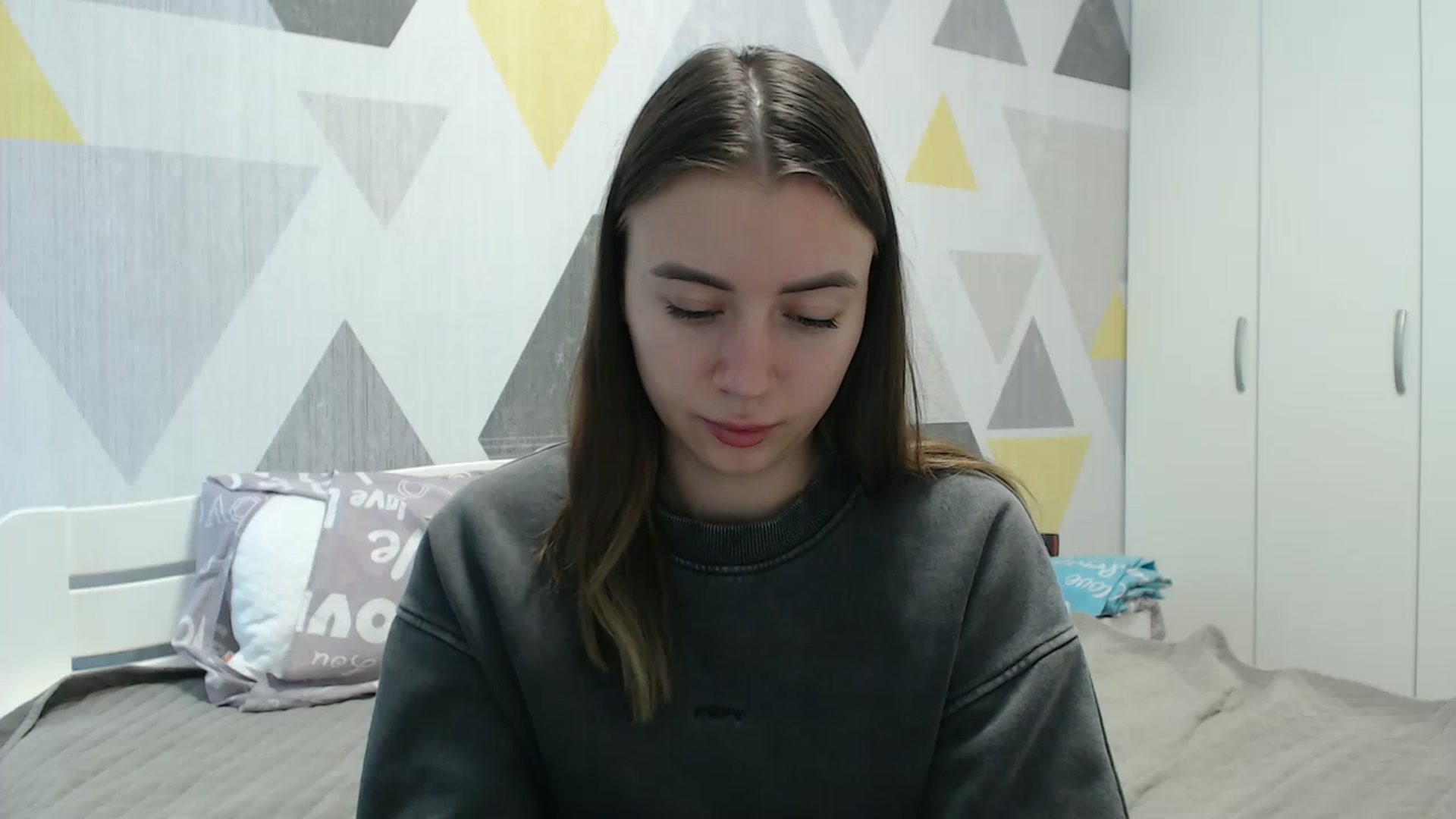 Gallery image thumbnail from Sulfate0's myfreecams stream on, 11/23/2025, 11:51 image 15 of 20