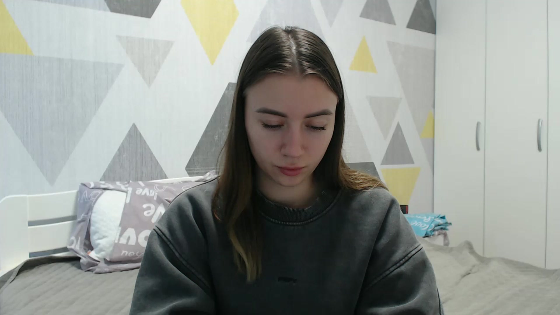 Gallery image thumbnail from Sulfate0's myfreecams stream on, 11/23/2025, 12:26 image 10 of 20