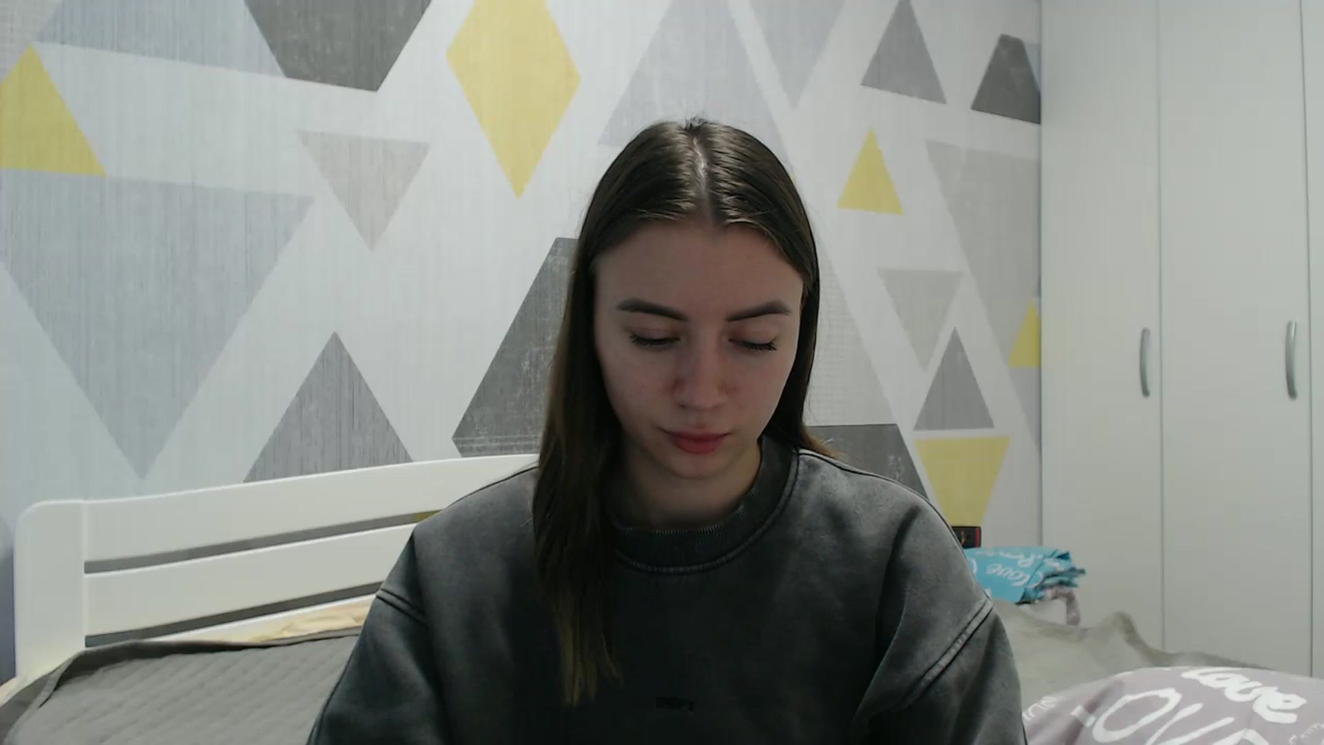 Gallery image thumbnail from Sulfate0's myfreecams stream on, 11/23/2025, 13:04 image 17 of 20
