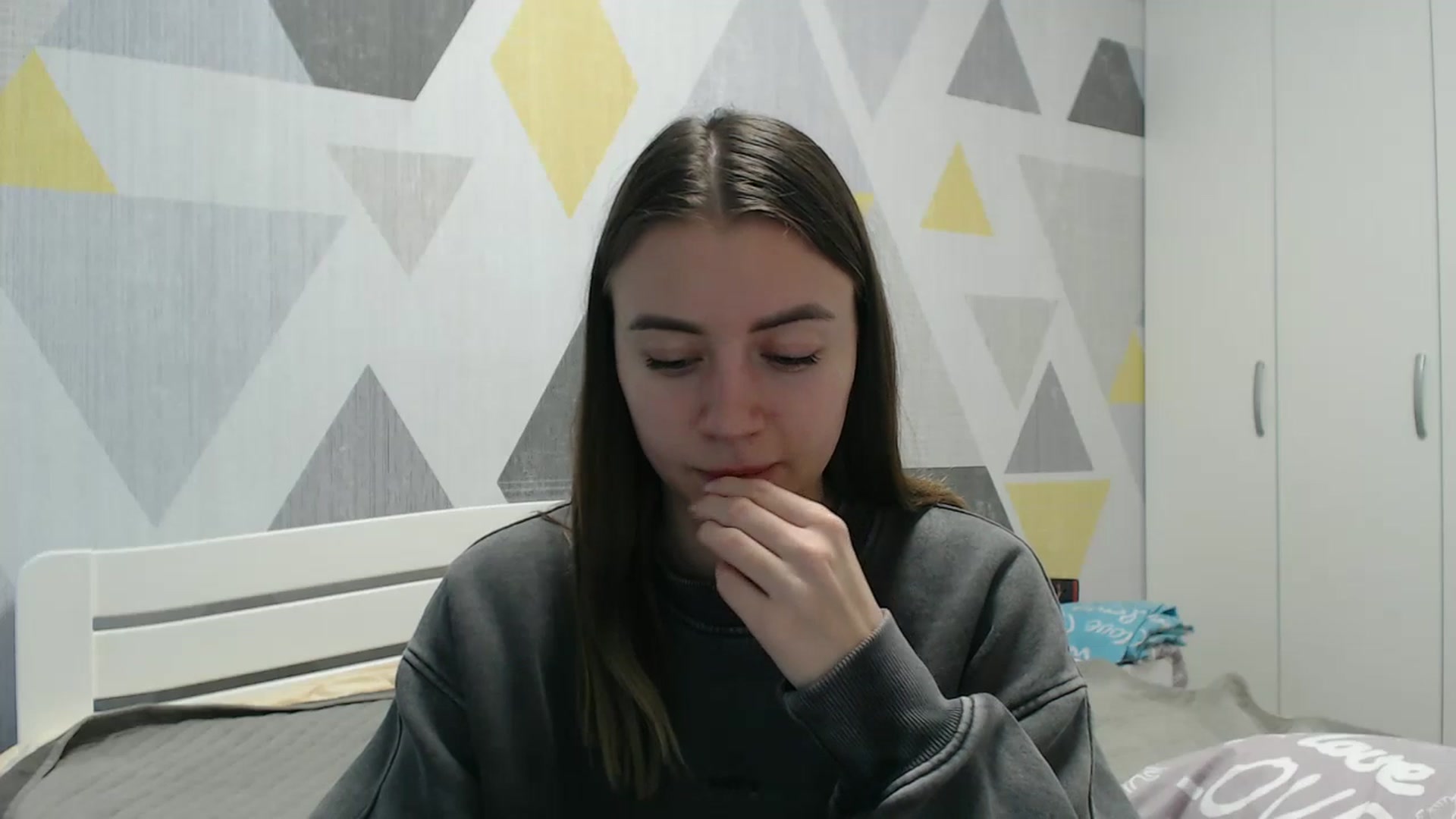 Gallery image thumbnail from Sulfate0's myfreecams stream on, 11/23/2025, 13:04 image 10 of 20